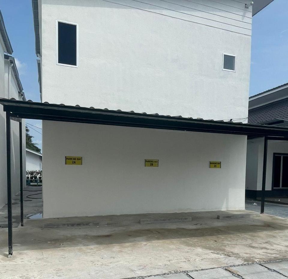 Inderapura Villa Free Parking