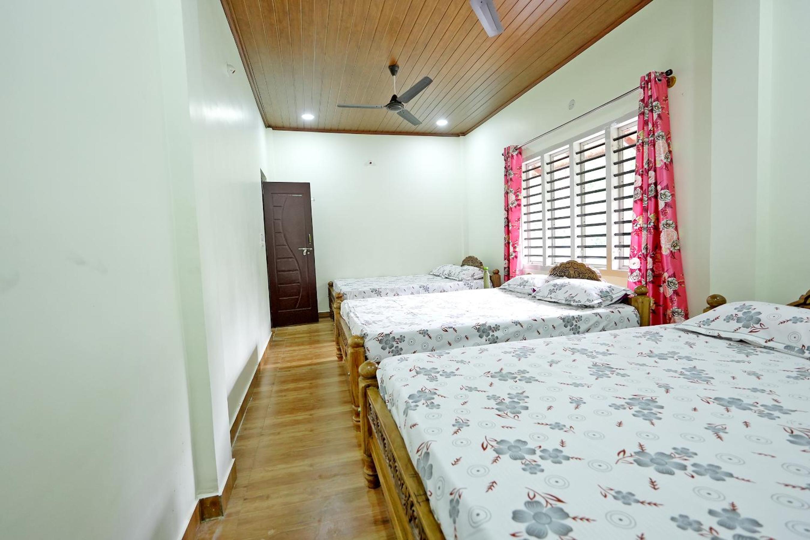 Dadad Gadde Nature Stay - Near to Falls, Trek & Home Food view 3