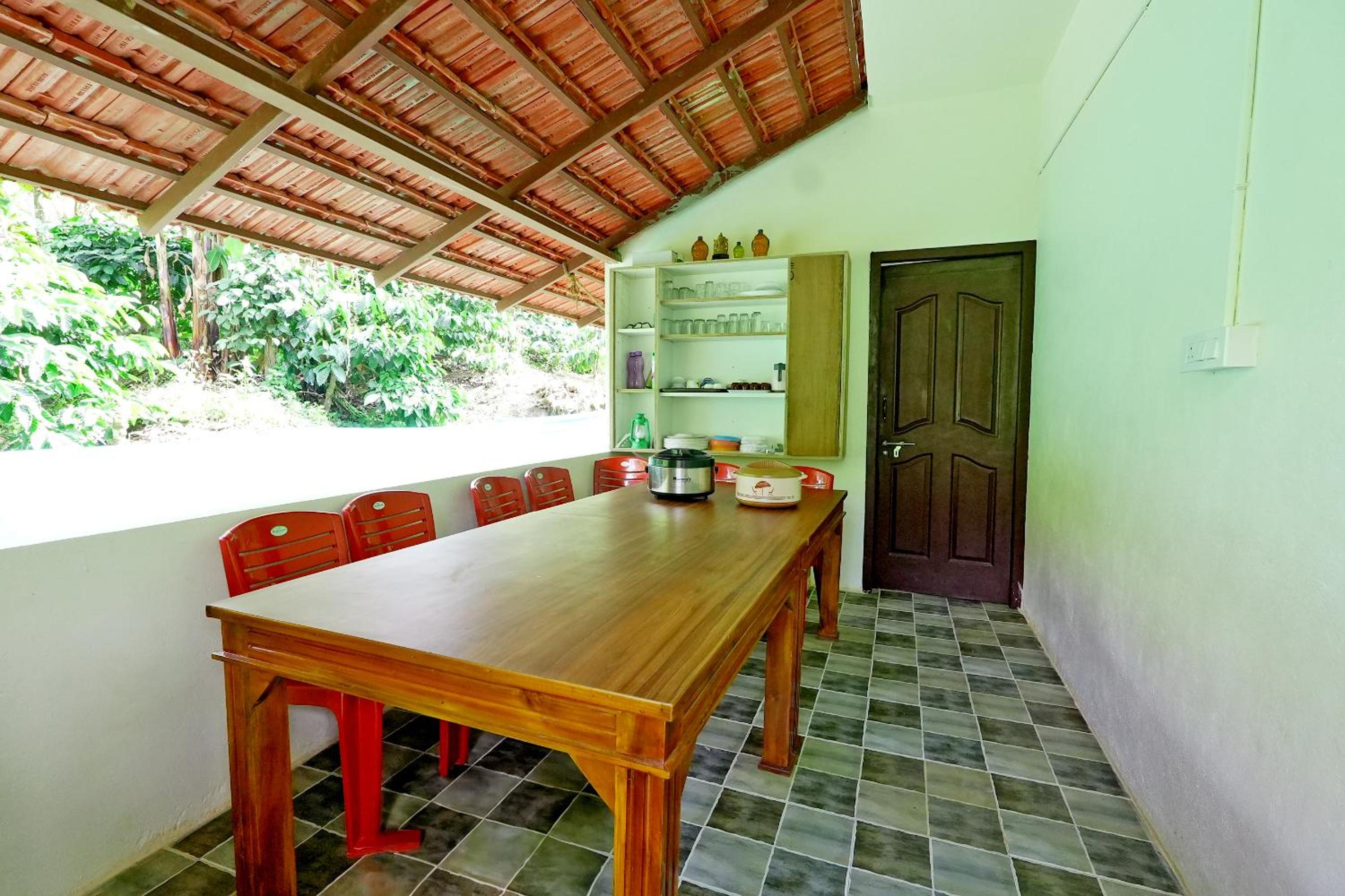 Dadad Gadde Nature Stay - Near to Falls, Trek & Home Food view 4