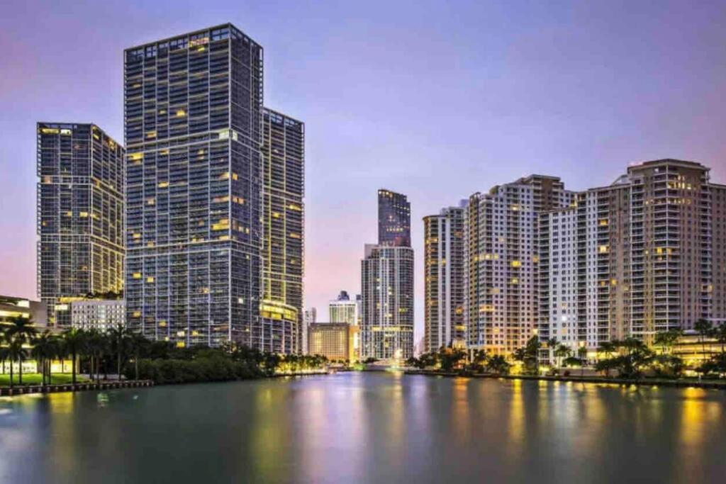 Lovely 1BR W Icon Brickell-FREE SPA