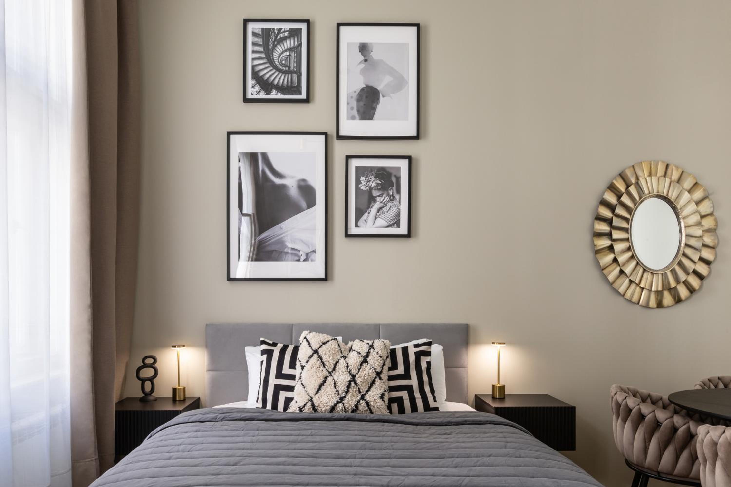 TurnKey I Republic Square Apartments