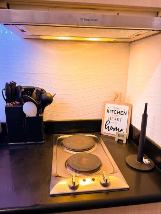 NOT BOOKABLE SM Light Residences Smart Home and Cozy 1BR Unit in Mandaluyong near Makati and BGC