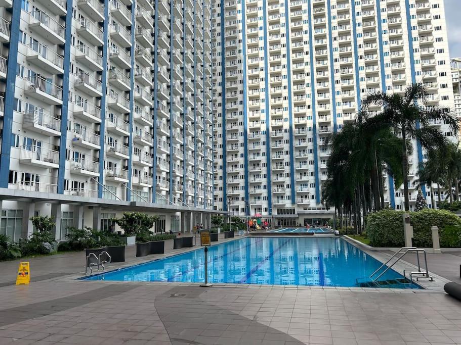 NOT BOOKABLE SM Light Residences Smart Home and Cozy 1BR Unit in Mandaluyong near Makati and BGC