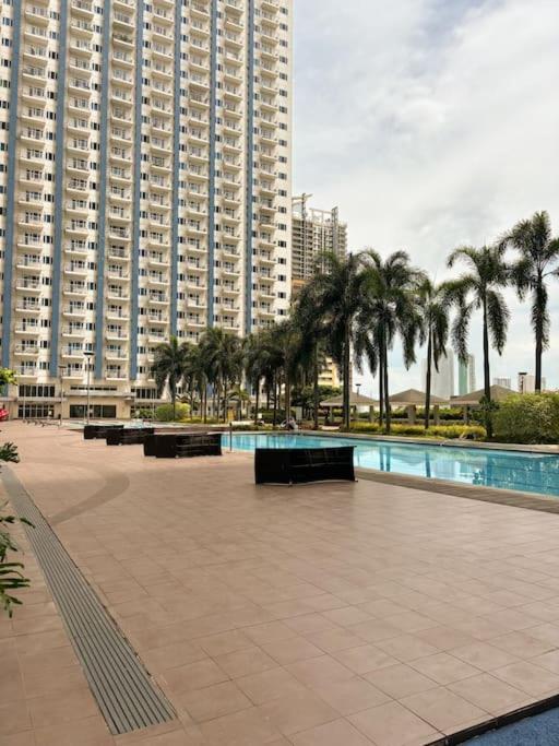 NOT BOOKABLE SM Light Residences Smart Home and Cozy 1BR Unit in Mandaluyong near Makati and BGC