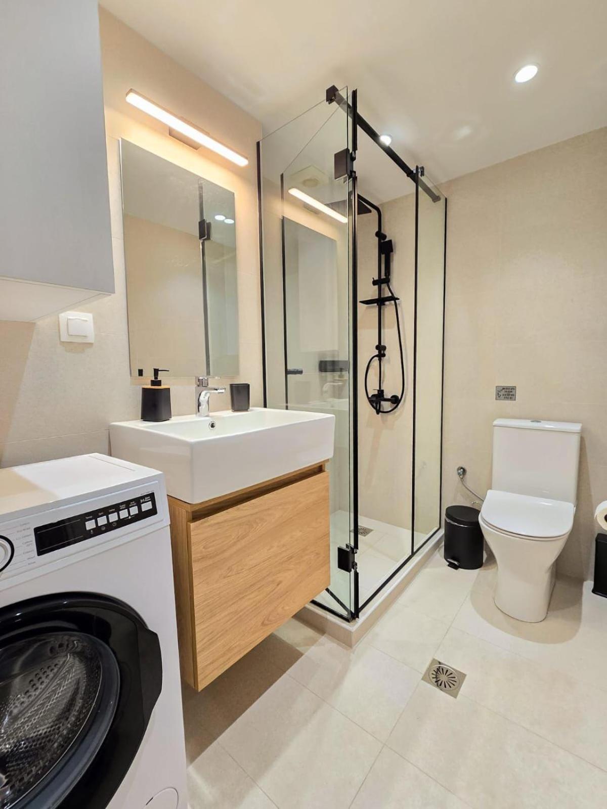 Zeus Executive Suites