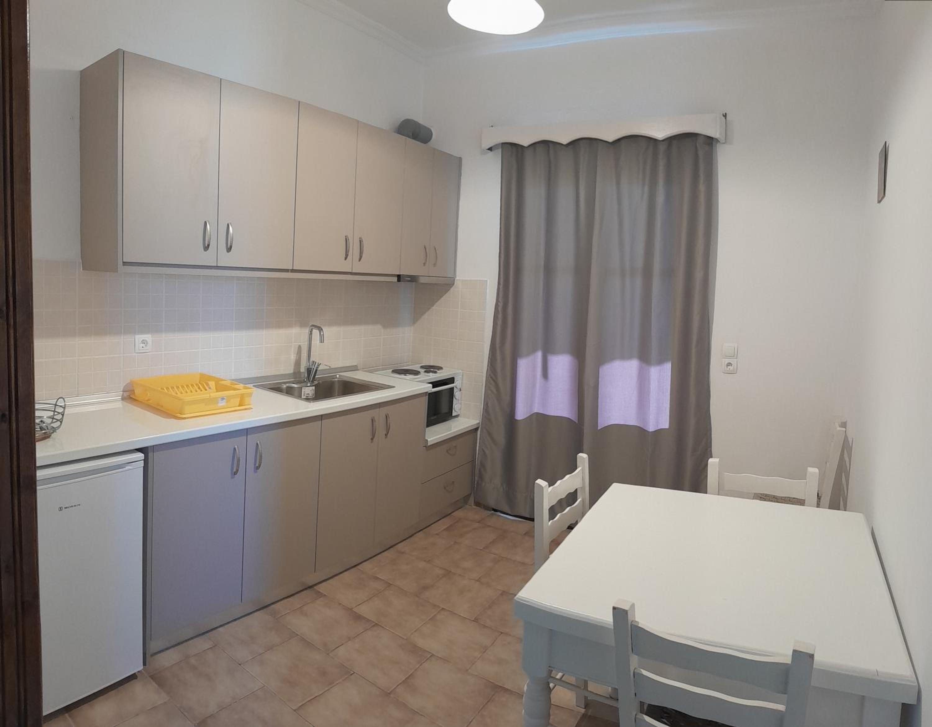 KOSTAS APARTMENTS photo 2