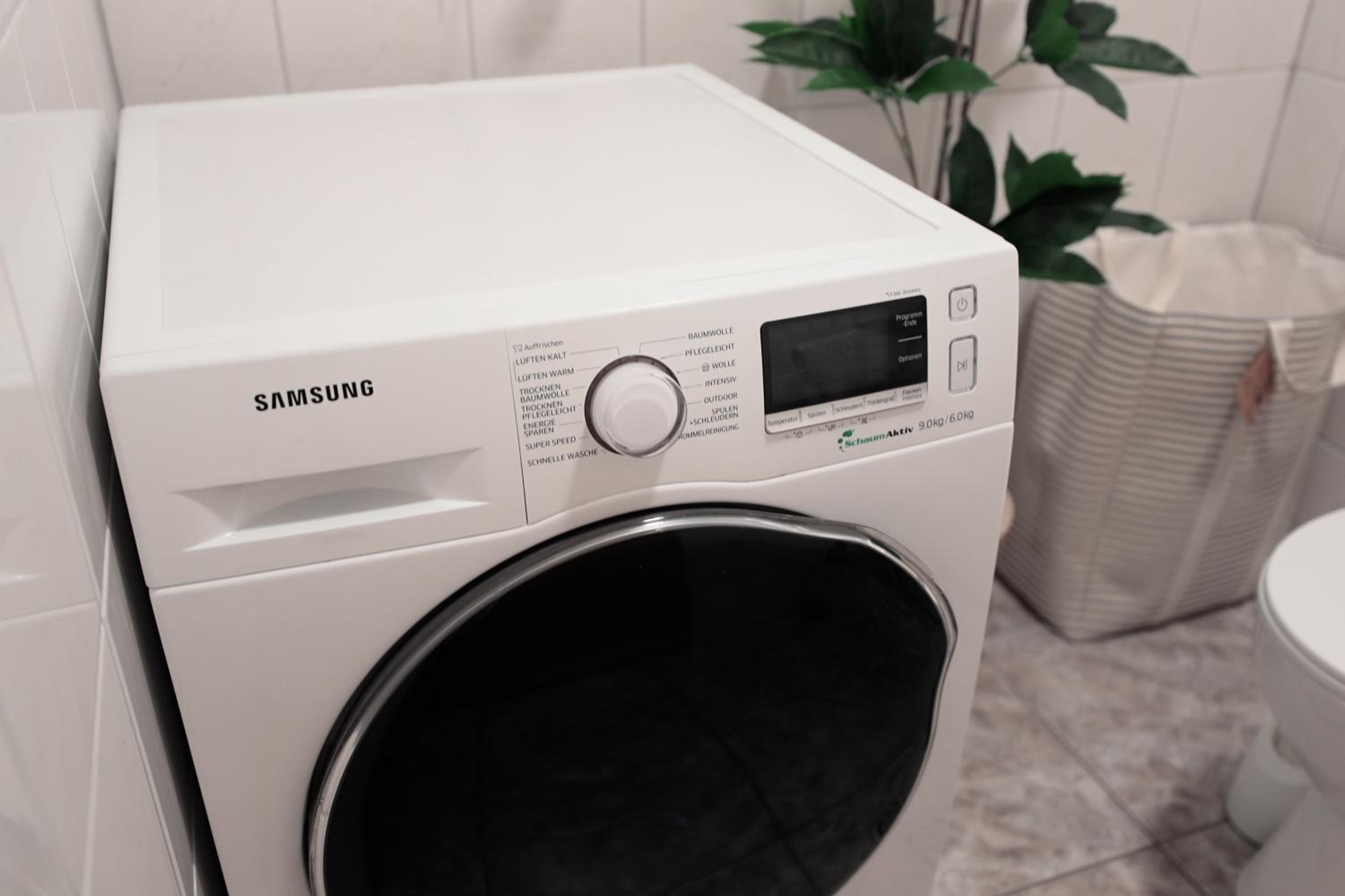 Goldhouse - Sauna, Whirlpool, Switch, Darts & mehr