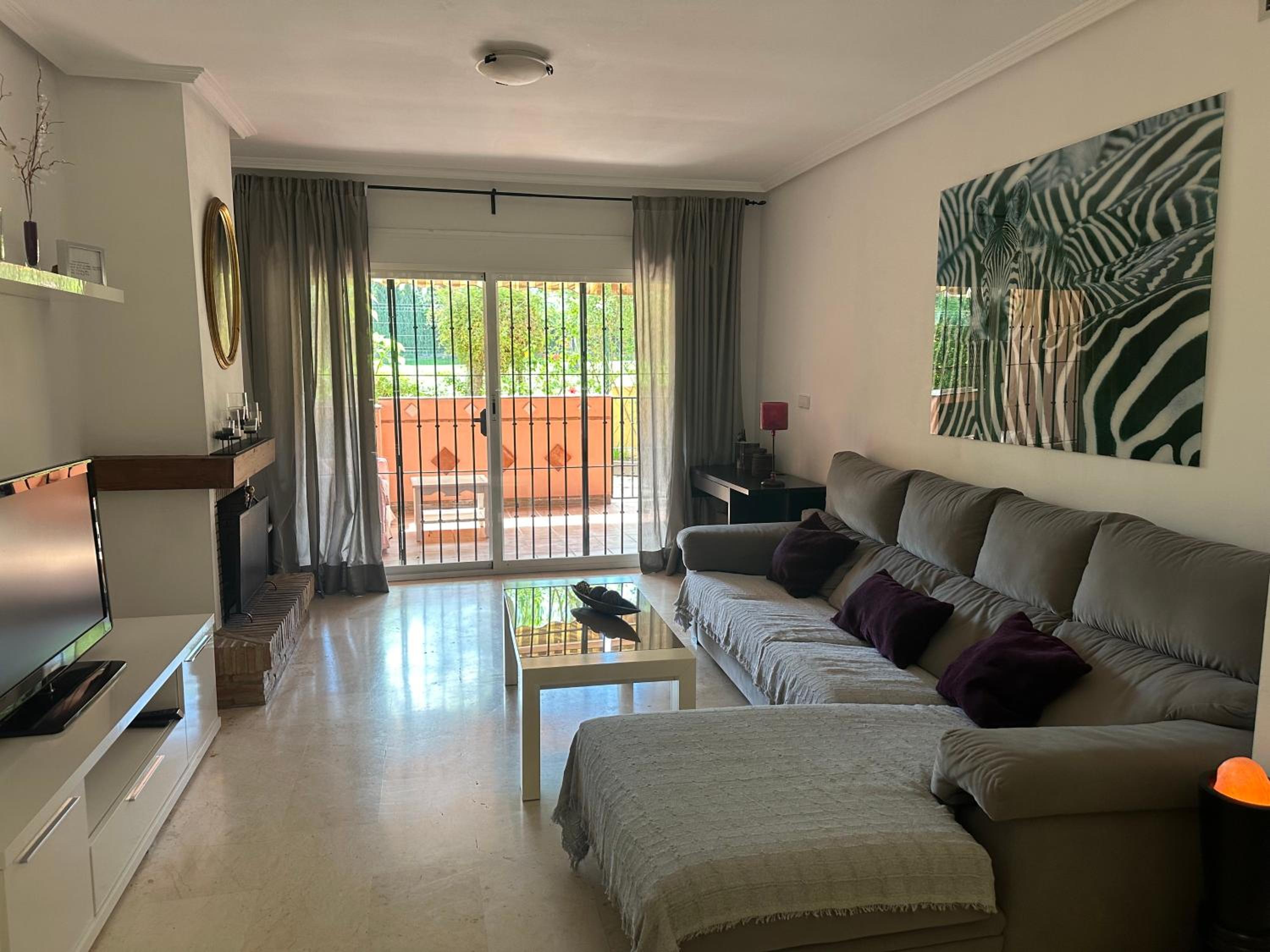 Apartamento en Marbella Guadalmina primera linea de campo de golf Los Cartujanos