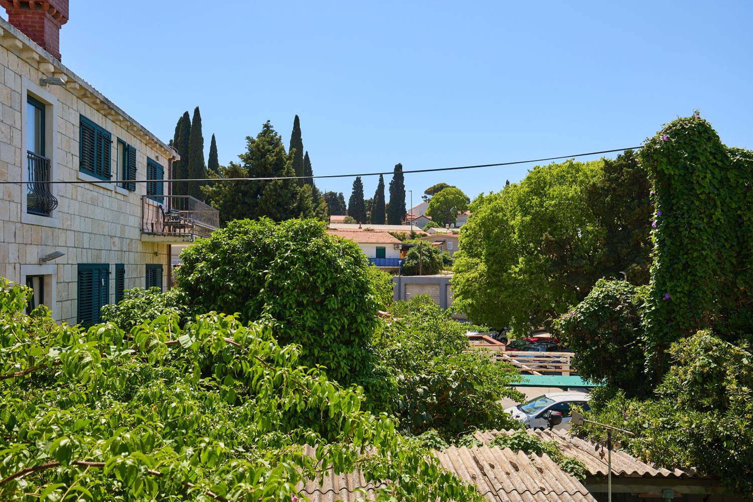 GOLDEN ROSE - walking distance 1 km from old town