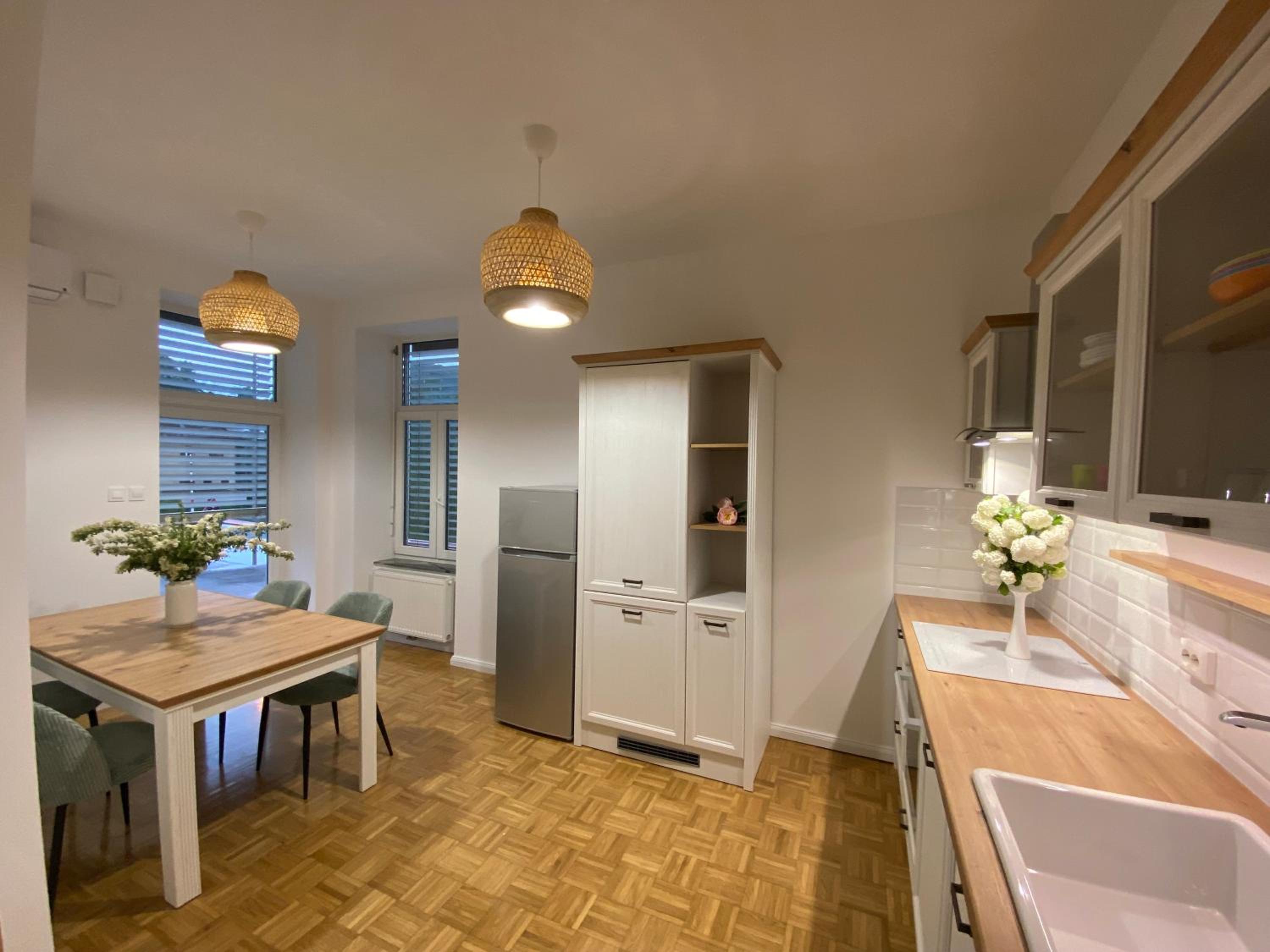 Apartma ROGATEC view 2