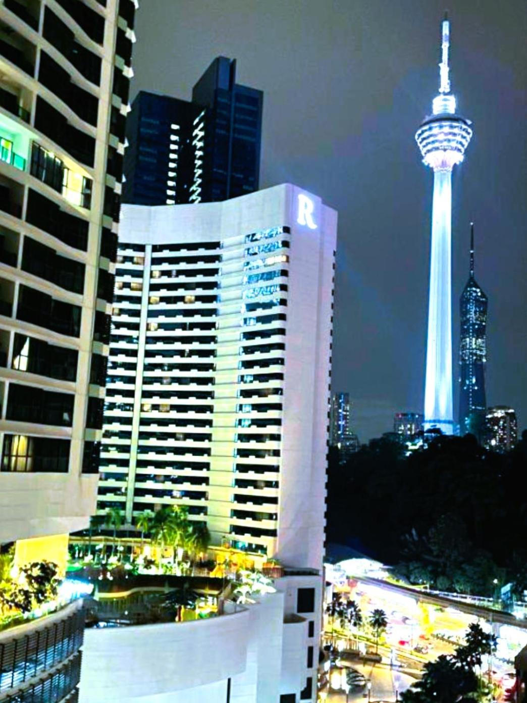 Summer Suites by KL Tower