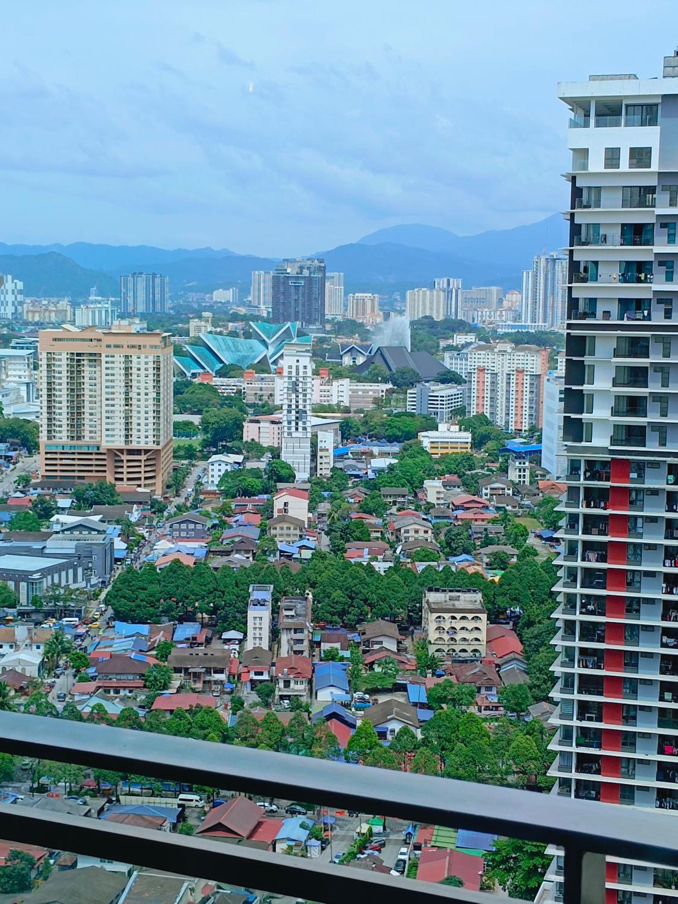 Summer Suites by KL Tower