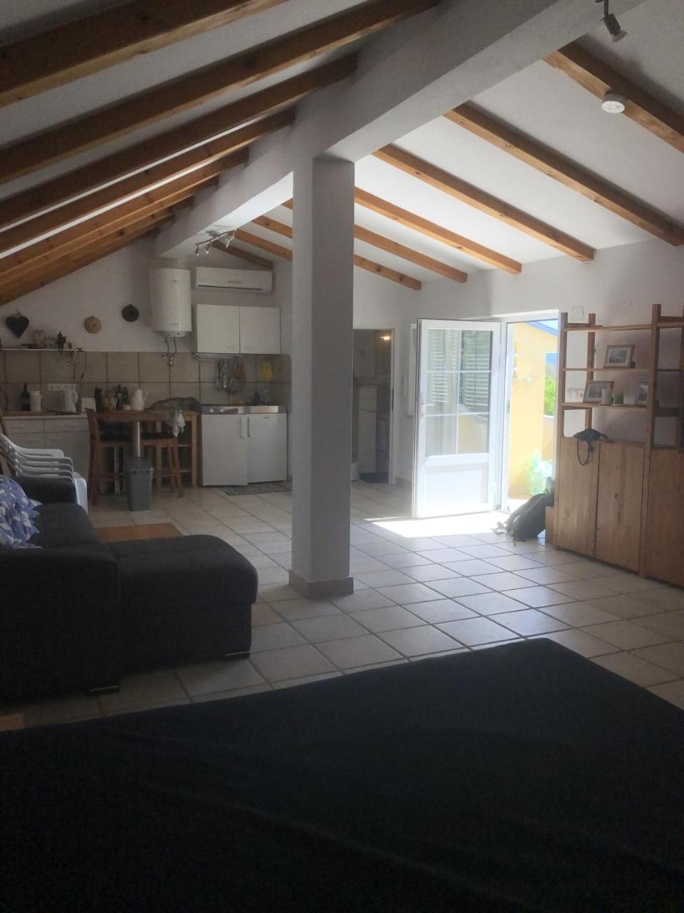 Mjesto mira Ort des Friedens view 5