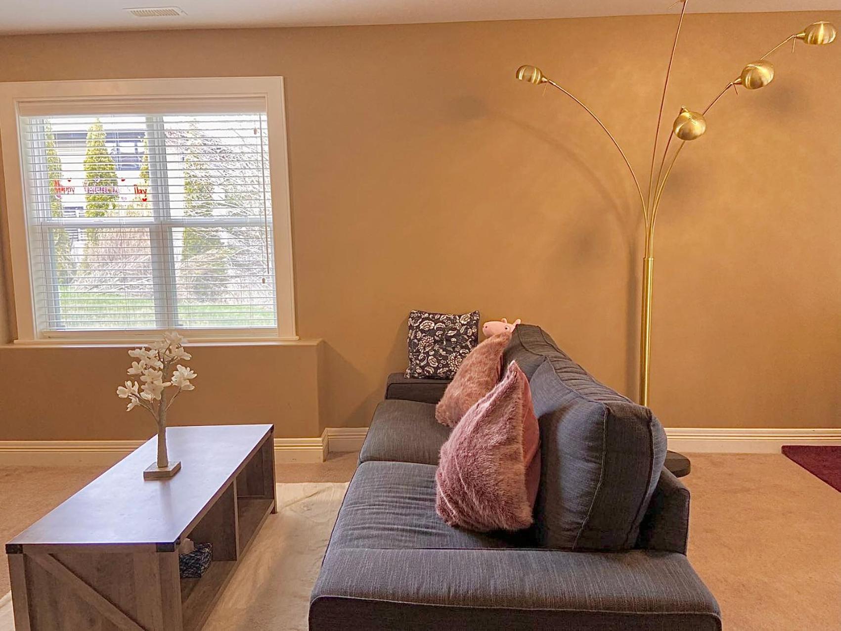 Cozy and stylish entire suite in Halifax