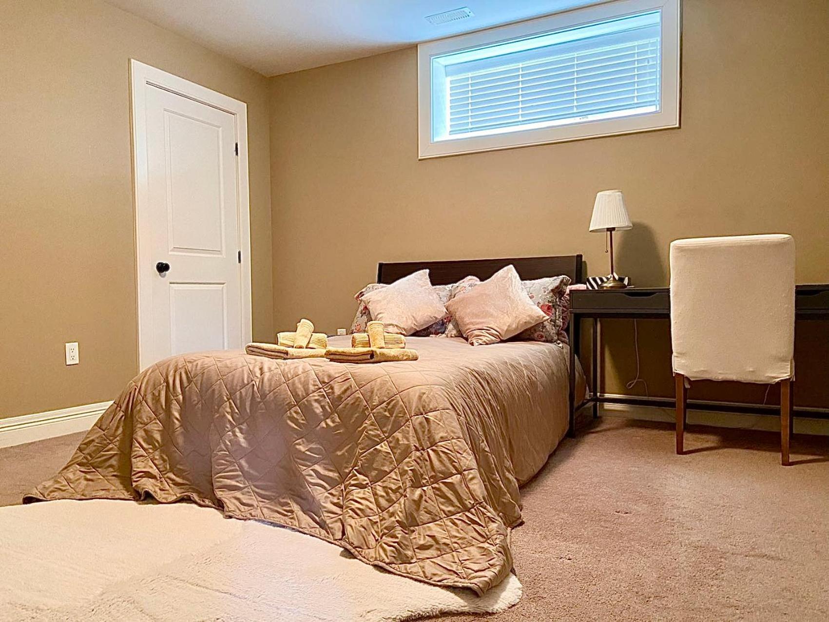 Cozy and stylish entire suite in Halifax