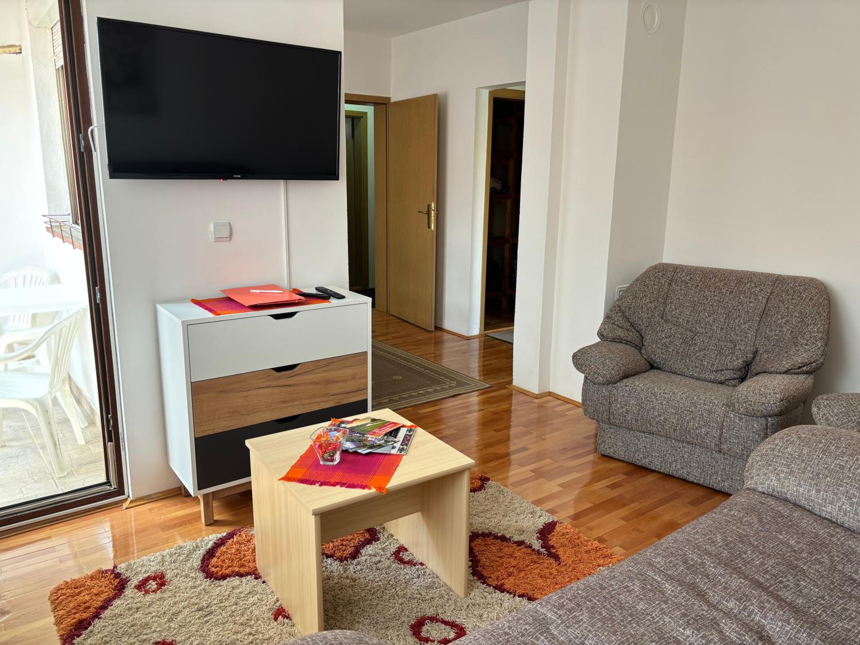 Apartman LENKA
