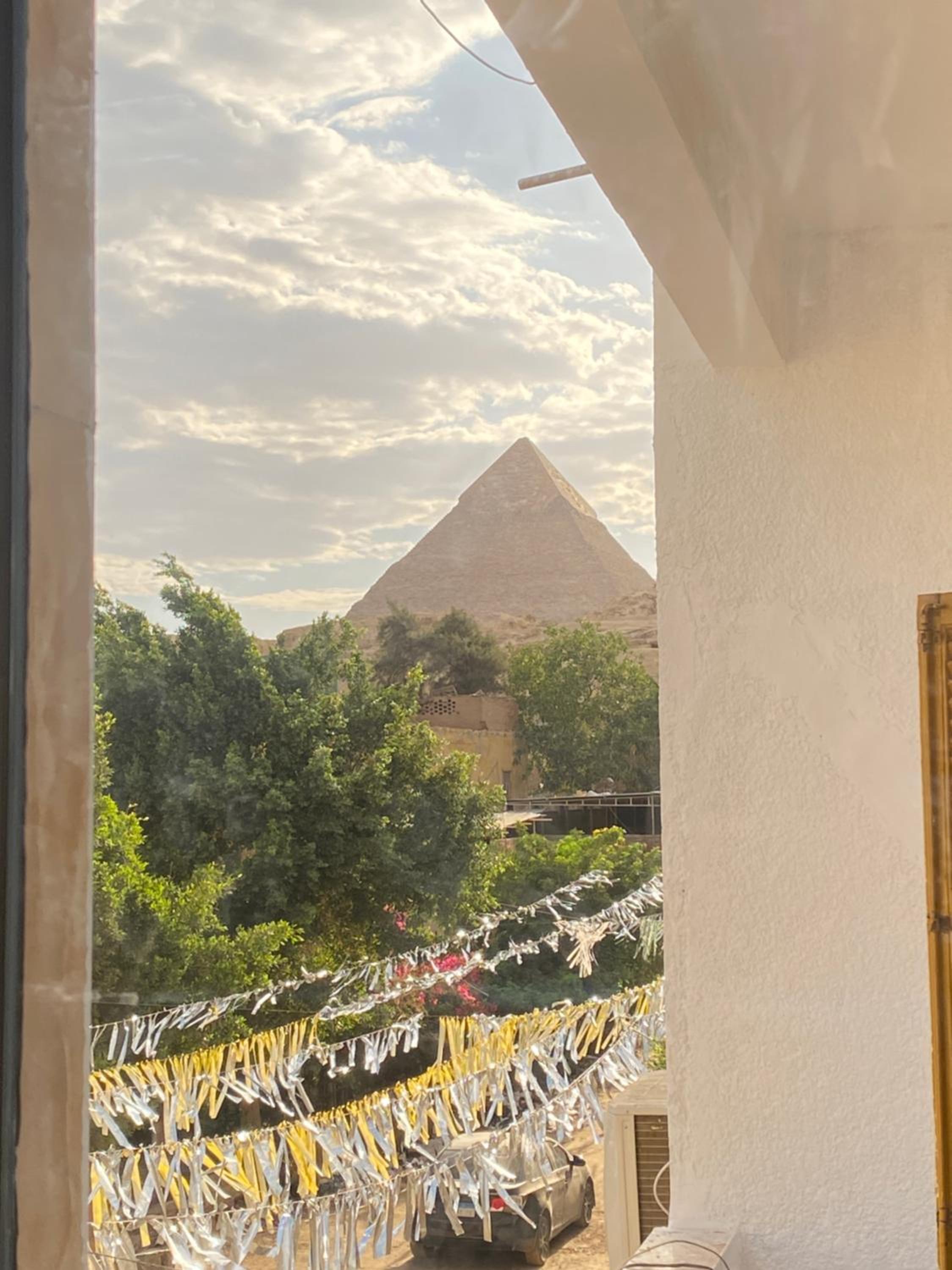 Global pyramids Inn
