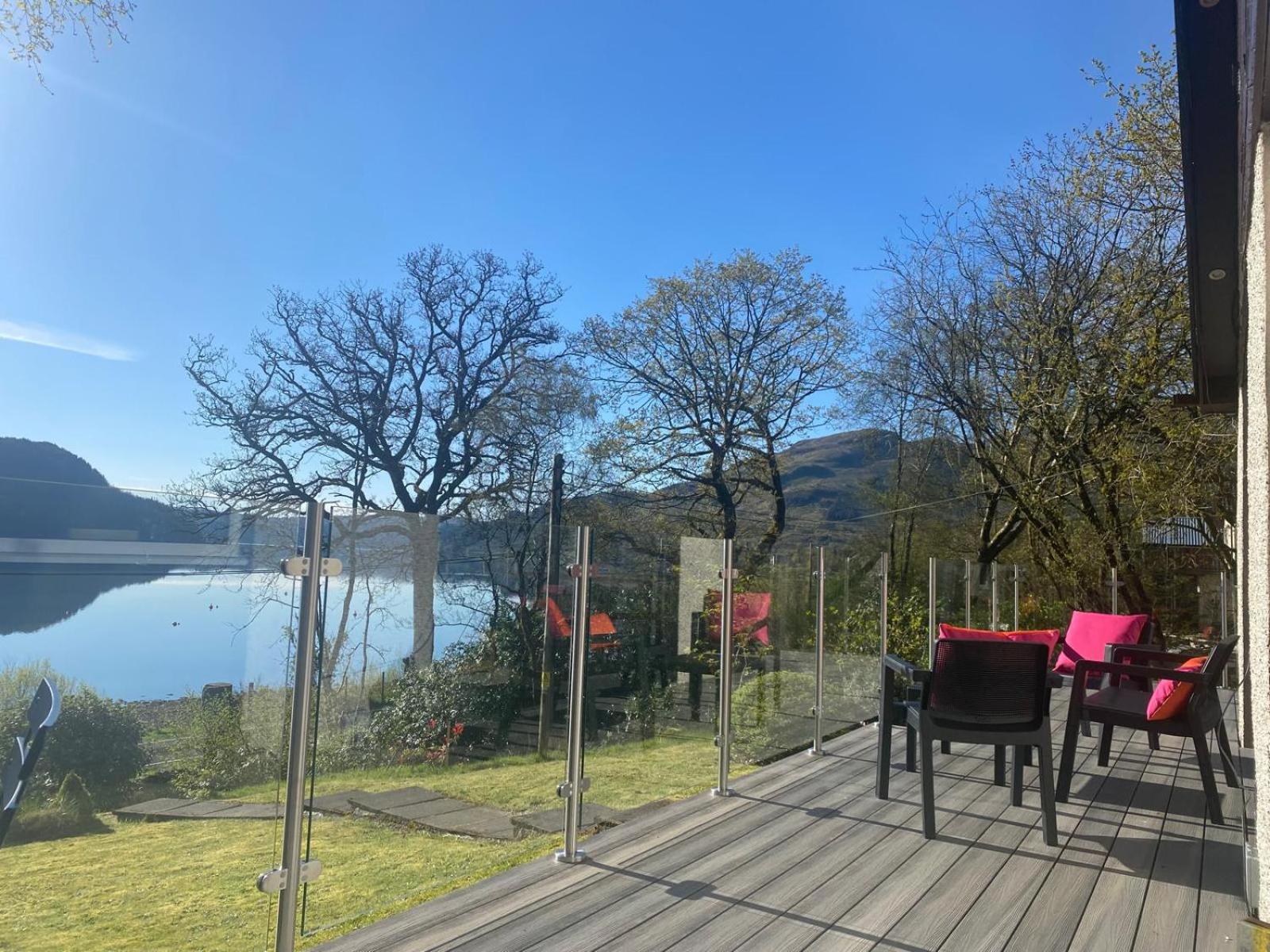 the waterside - carrick castle - loch goil view 4