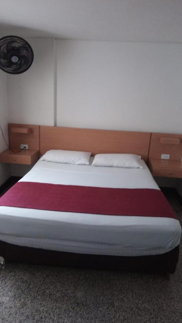 HOTEL del OESTE B&B