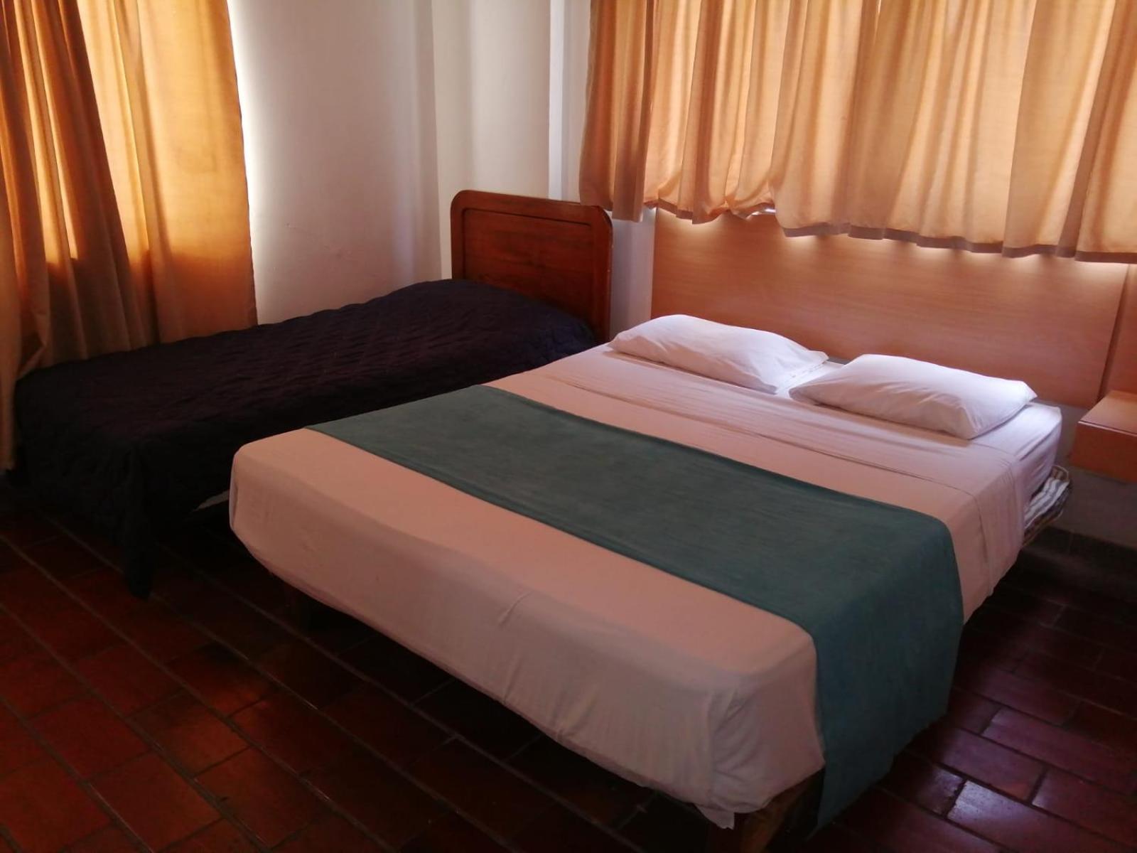 HOTEL del OESTE B&B