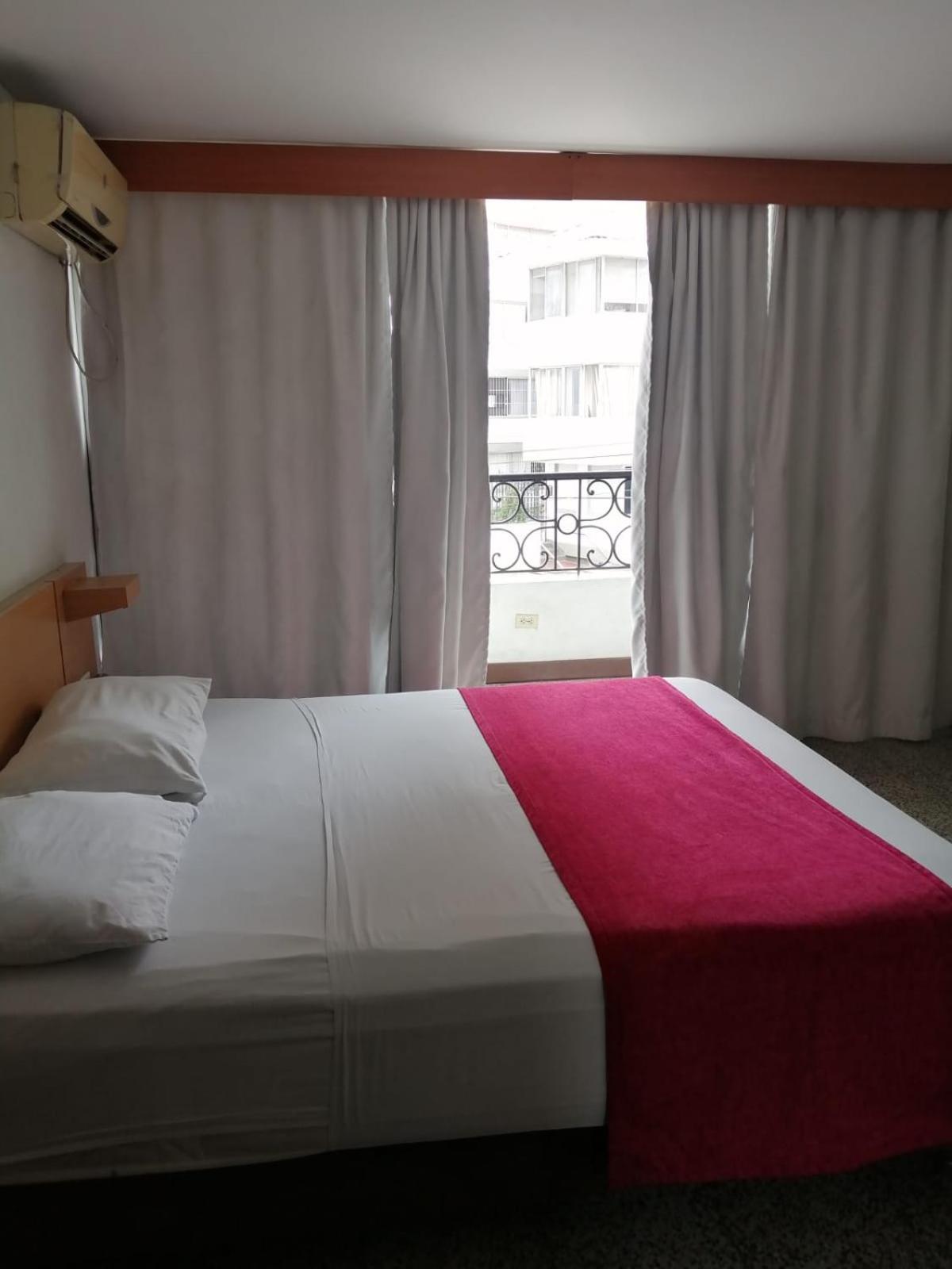 HOTEL del OESTE B&B
