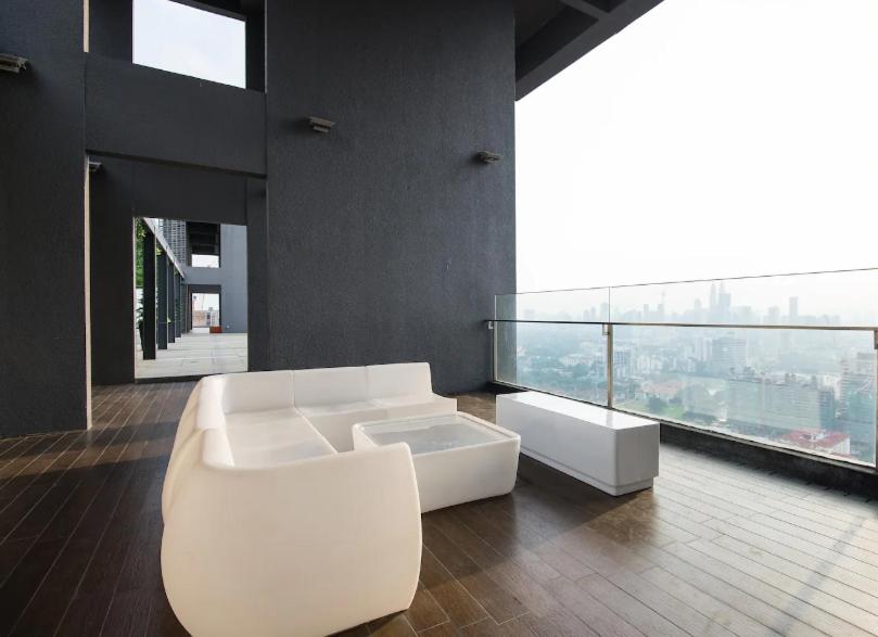 The Elements Ampang, 10 Pax Cream Cozy Home, KL