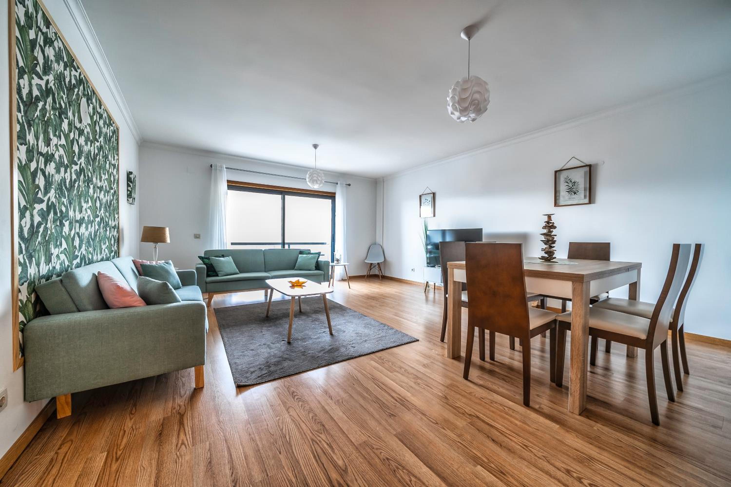 AT15 Cosmopolitan 3 bedroom, 2 bathroom apartment in Portimao view 4