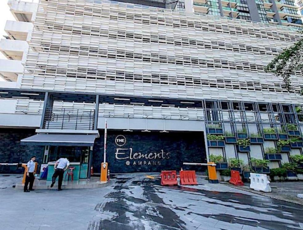 The Elements Ampang, 10 Pax Cream Cozy Home, KL