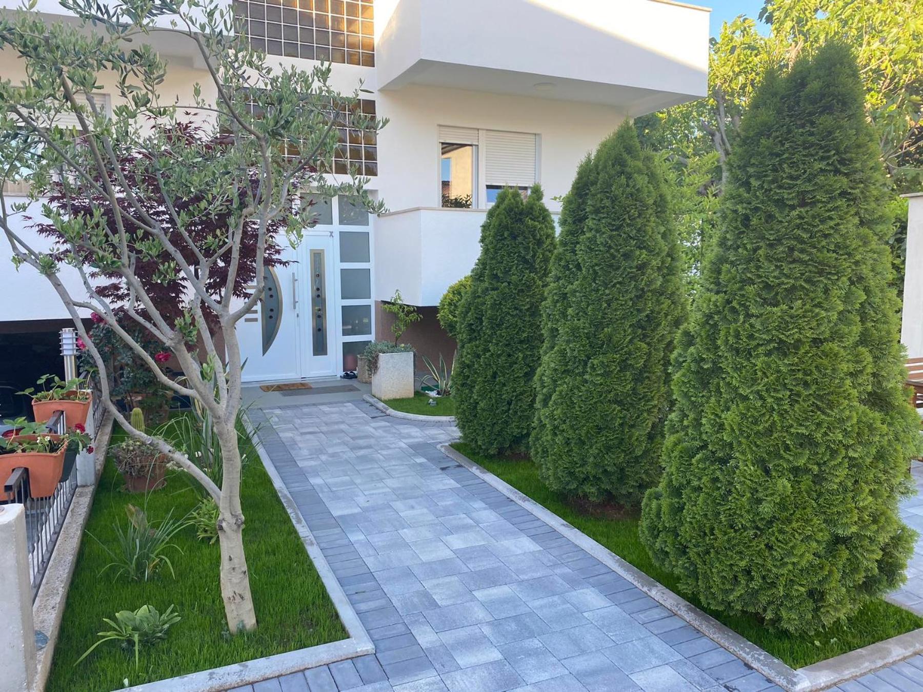 Guest House NO 13 view 4