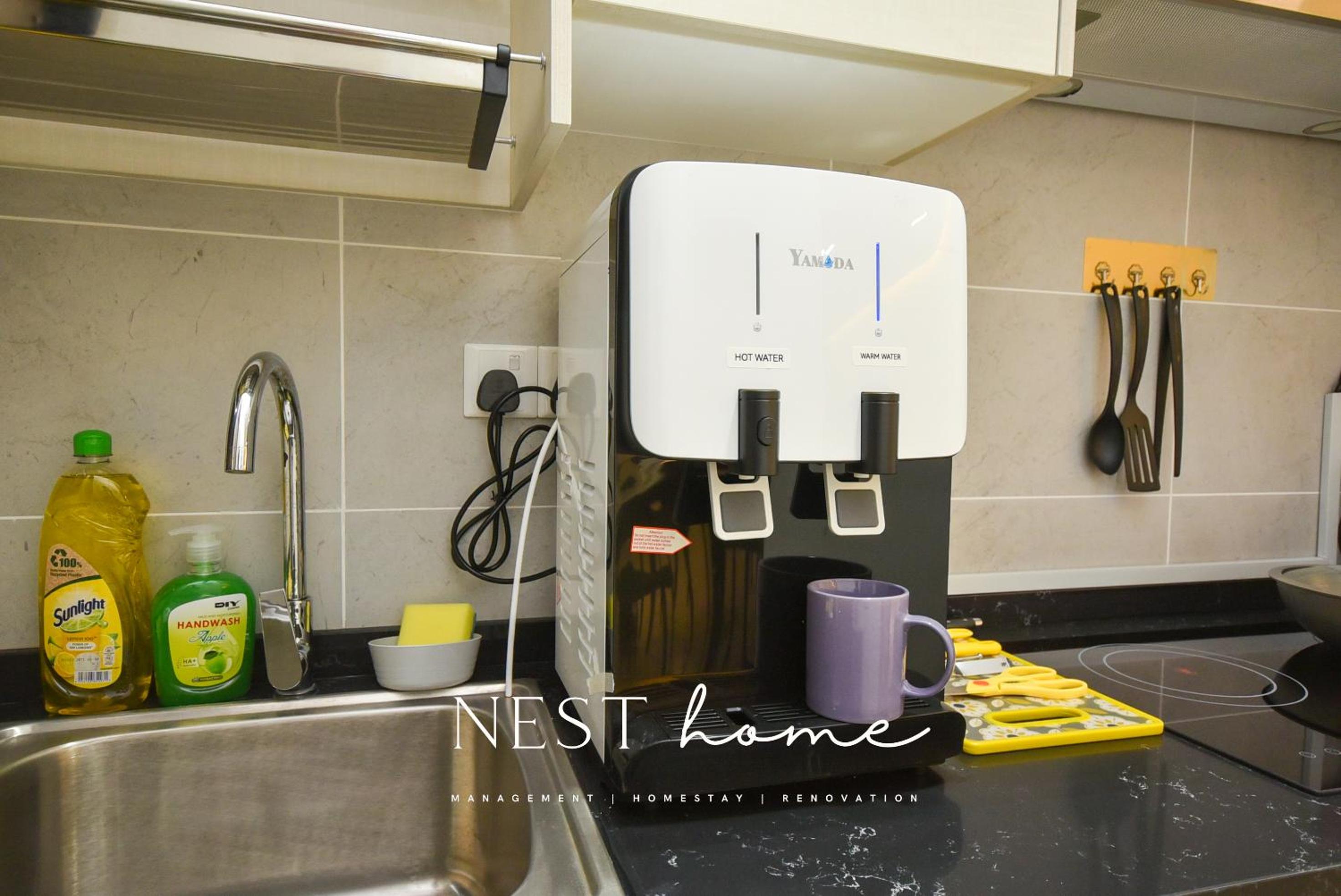 Twin Tower Residence by Nest Home【5 mins walk to CIQ】
