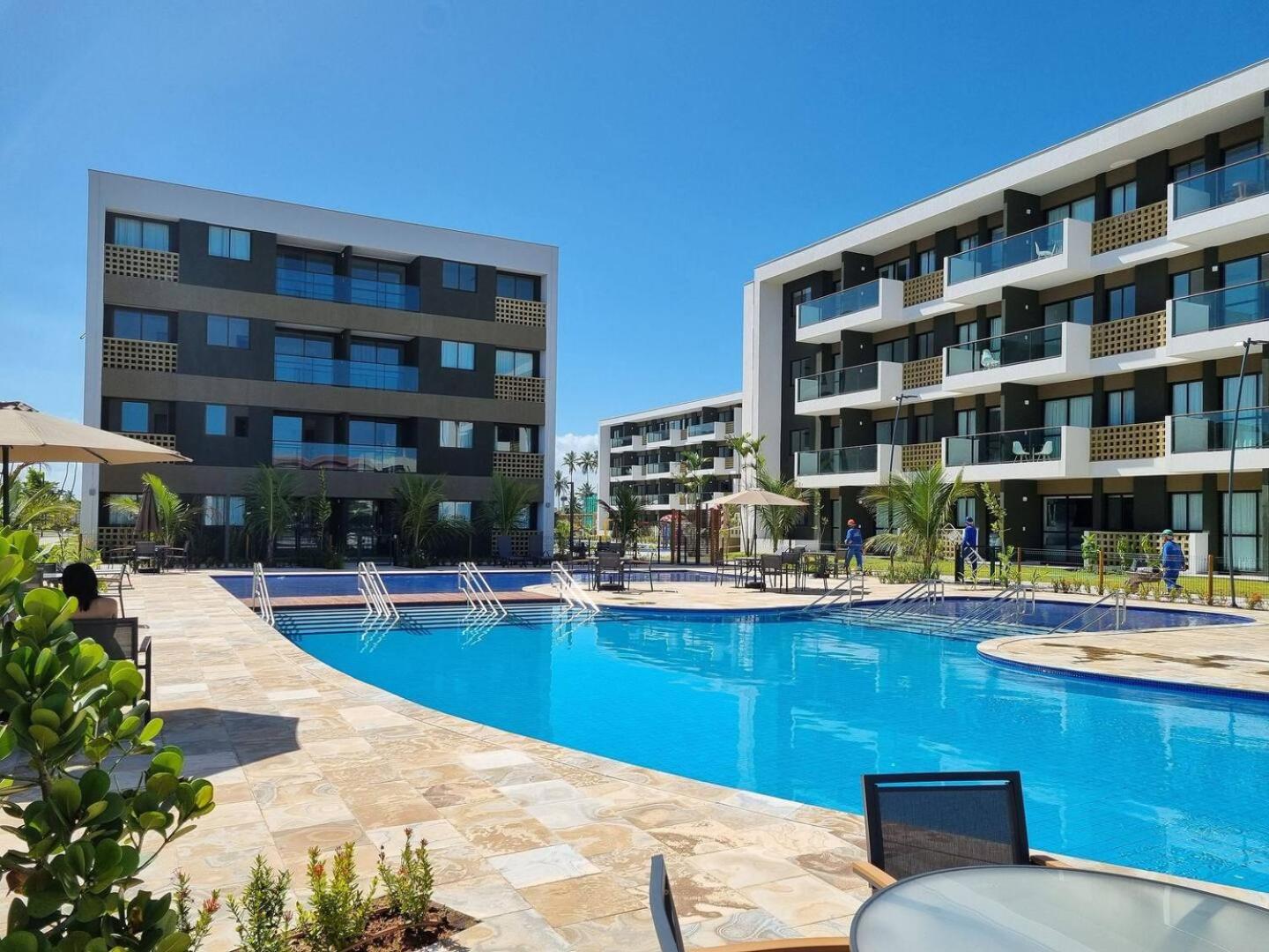 Flat Luxo Oasis do Mana 350m da praia, Polo Aquático-2Qts, 2Gar