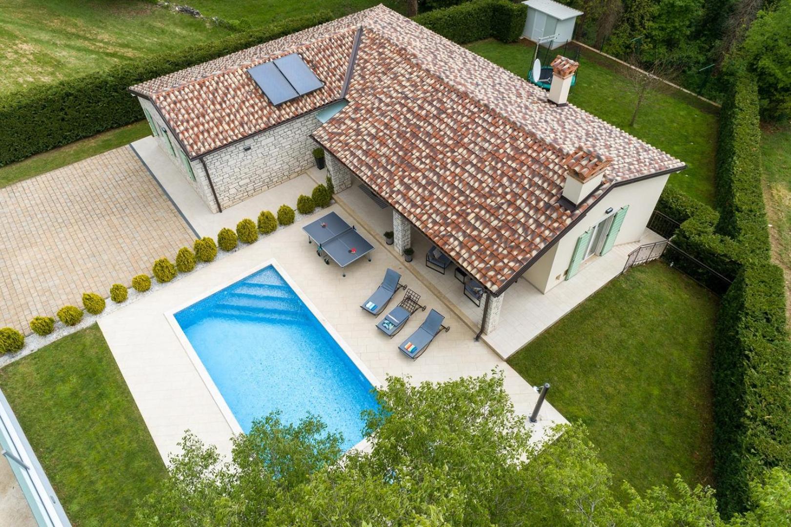 Celtis House -Pool-Whirlpool-Sauna view 3