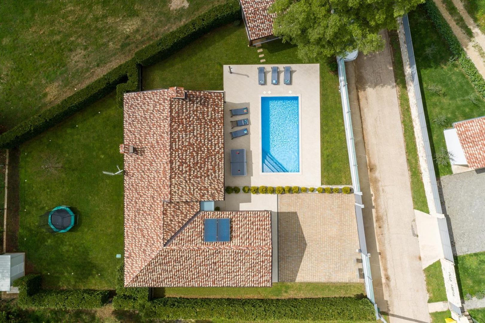 Celtis House -Pool-Whirlpool-Sauna view 4