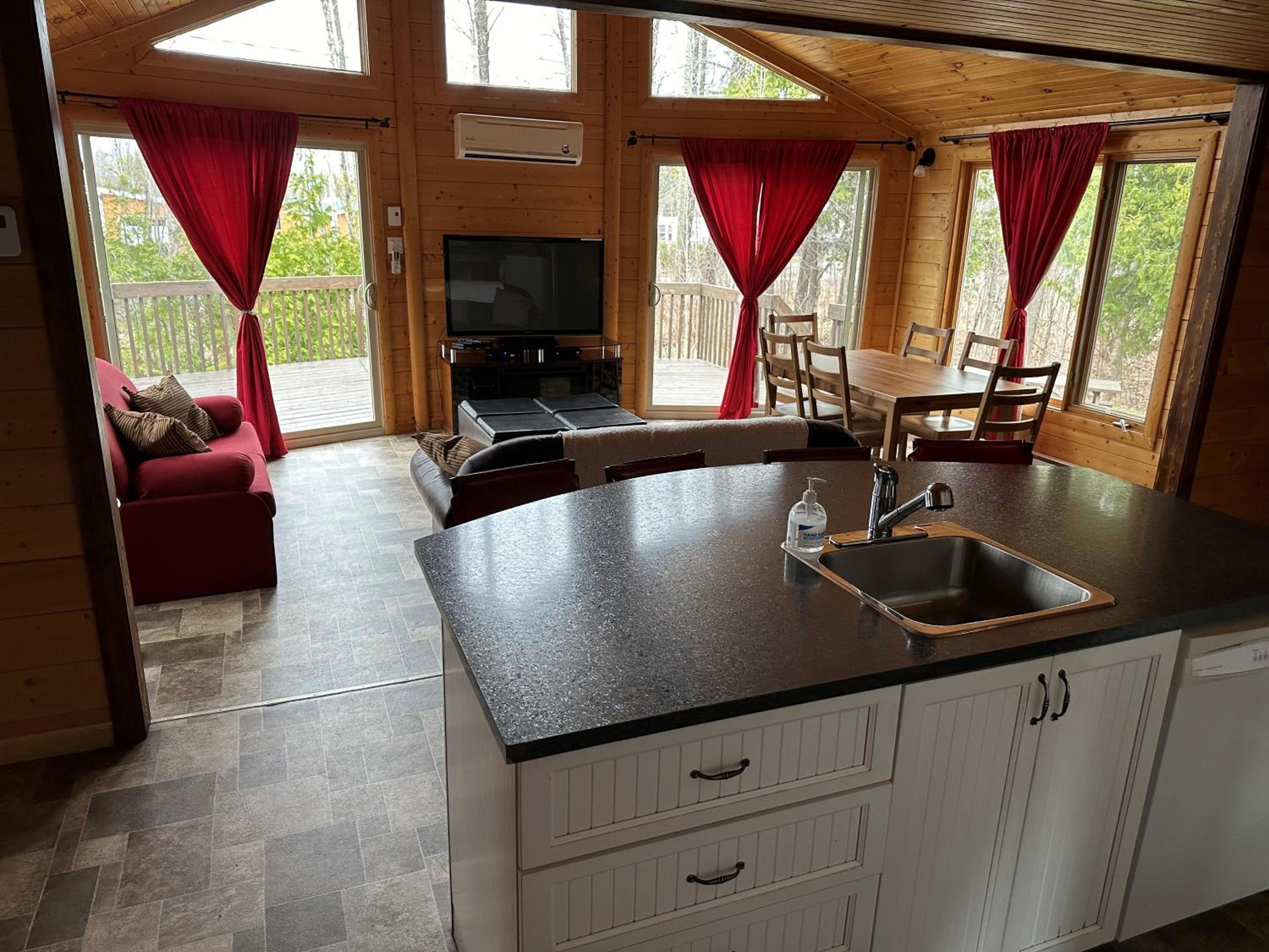 Chalets et Spa Lac Saint-Jean