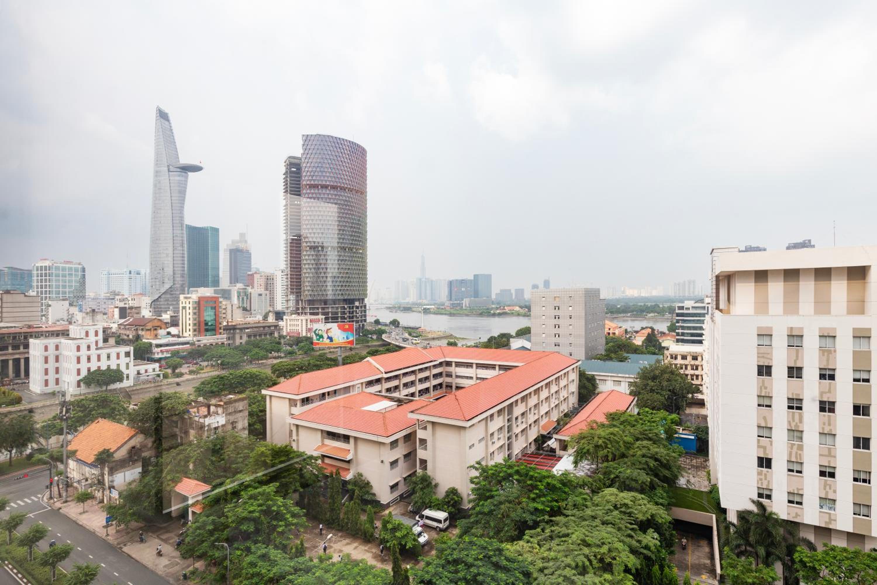 NU Saigon Apartment Service - center District 4