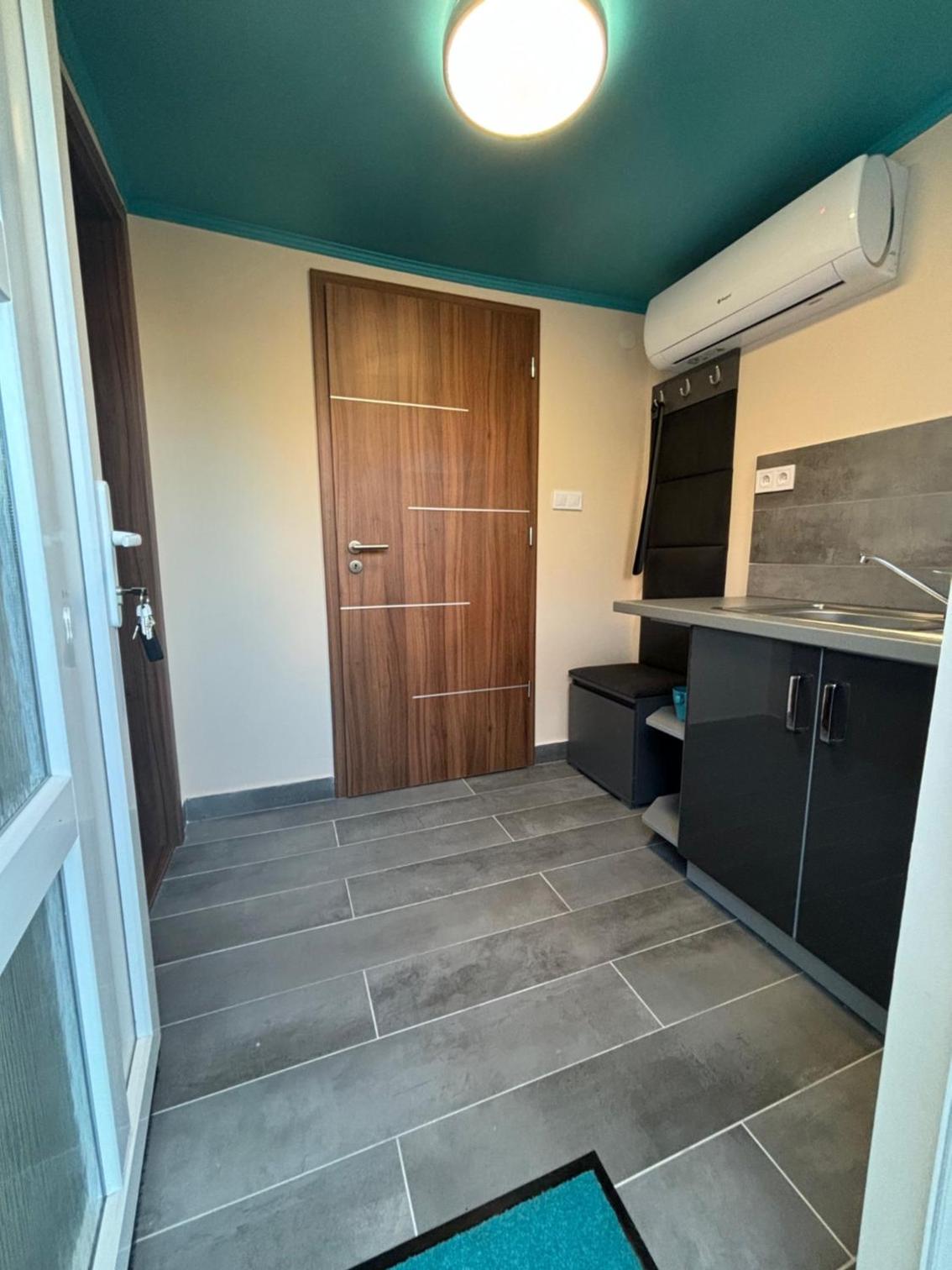 Zafír Apartman
