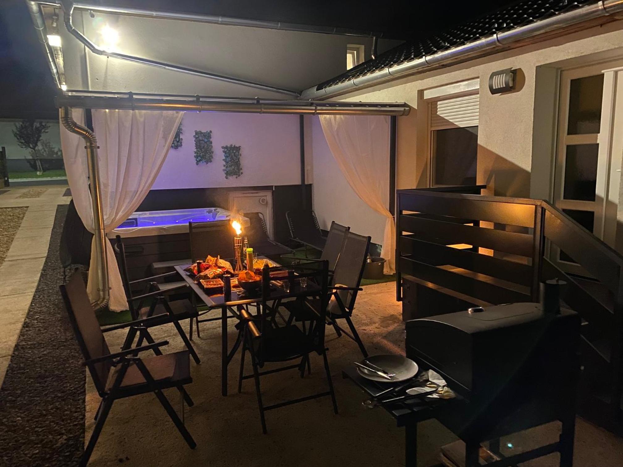 Zafír Apartman