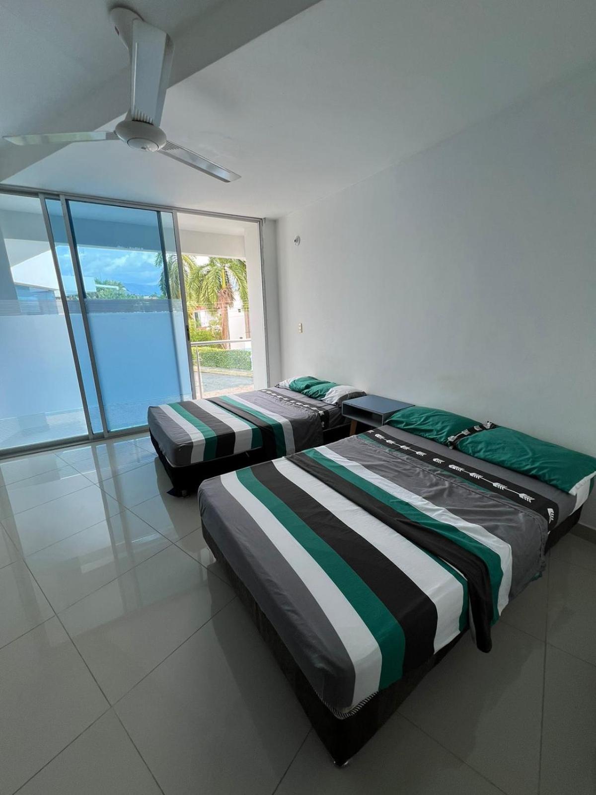 Espectacular casa quinta con piscina privada