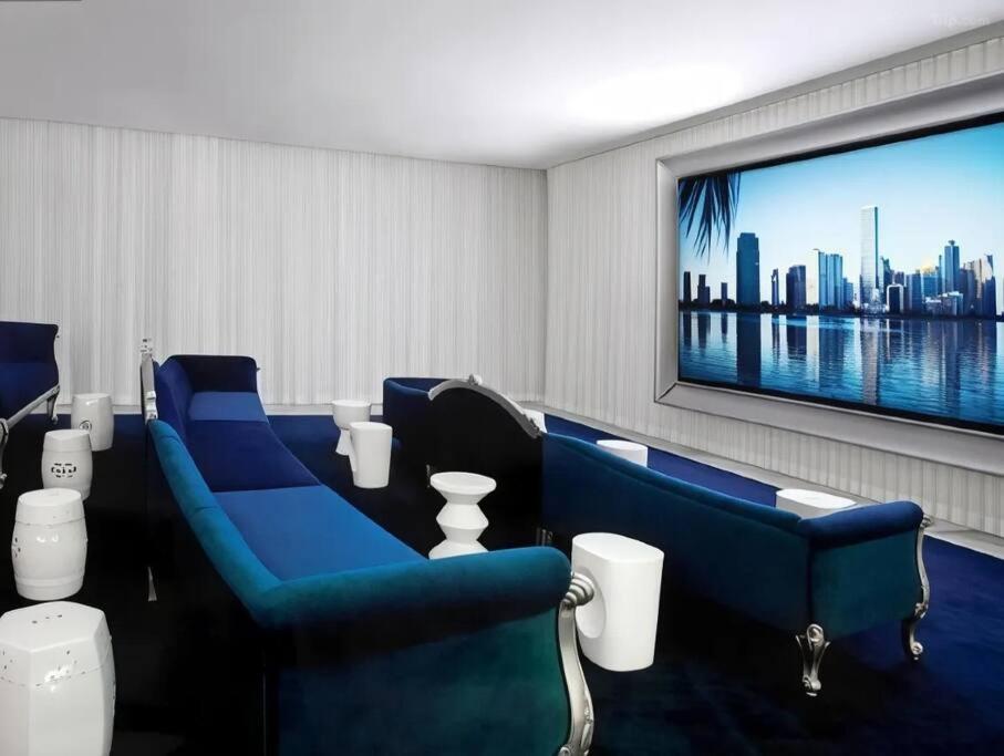 W Hotel Luxury High Rise