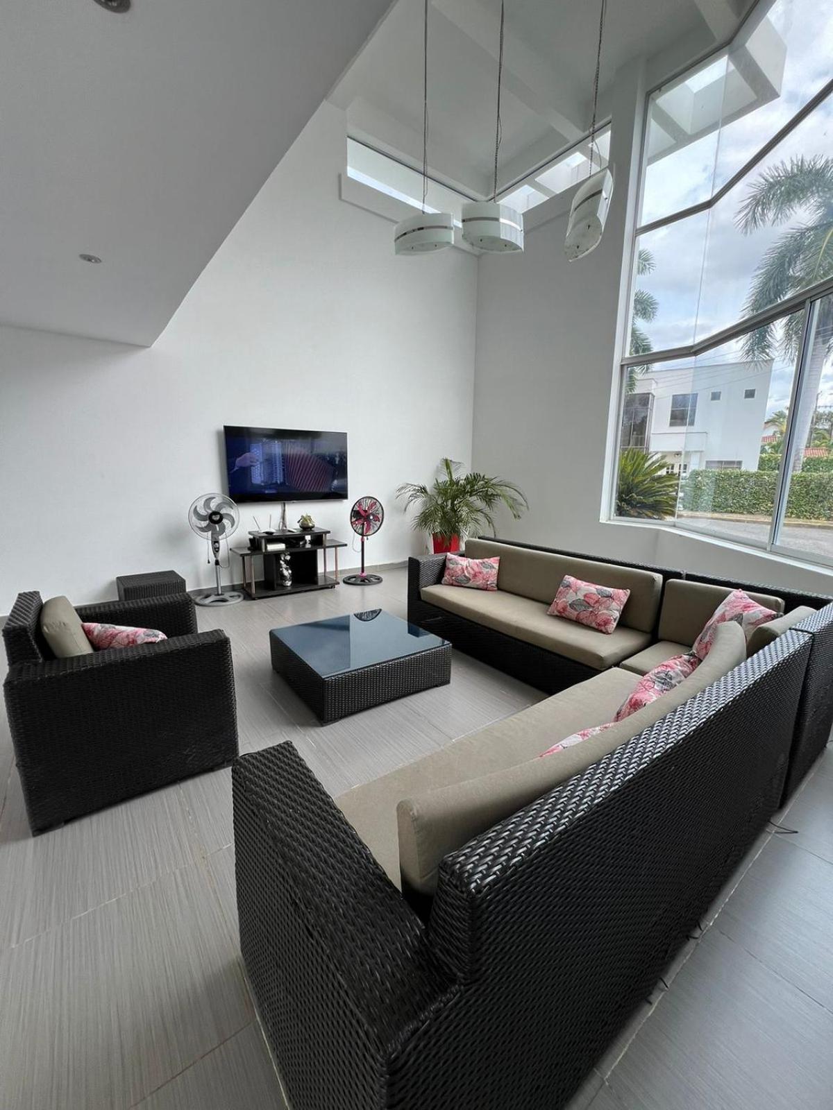 Espectacular casa quinta con piscina privada