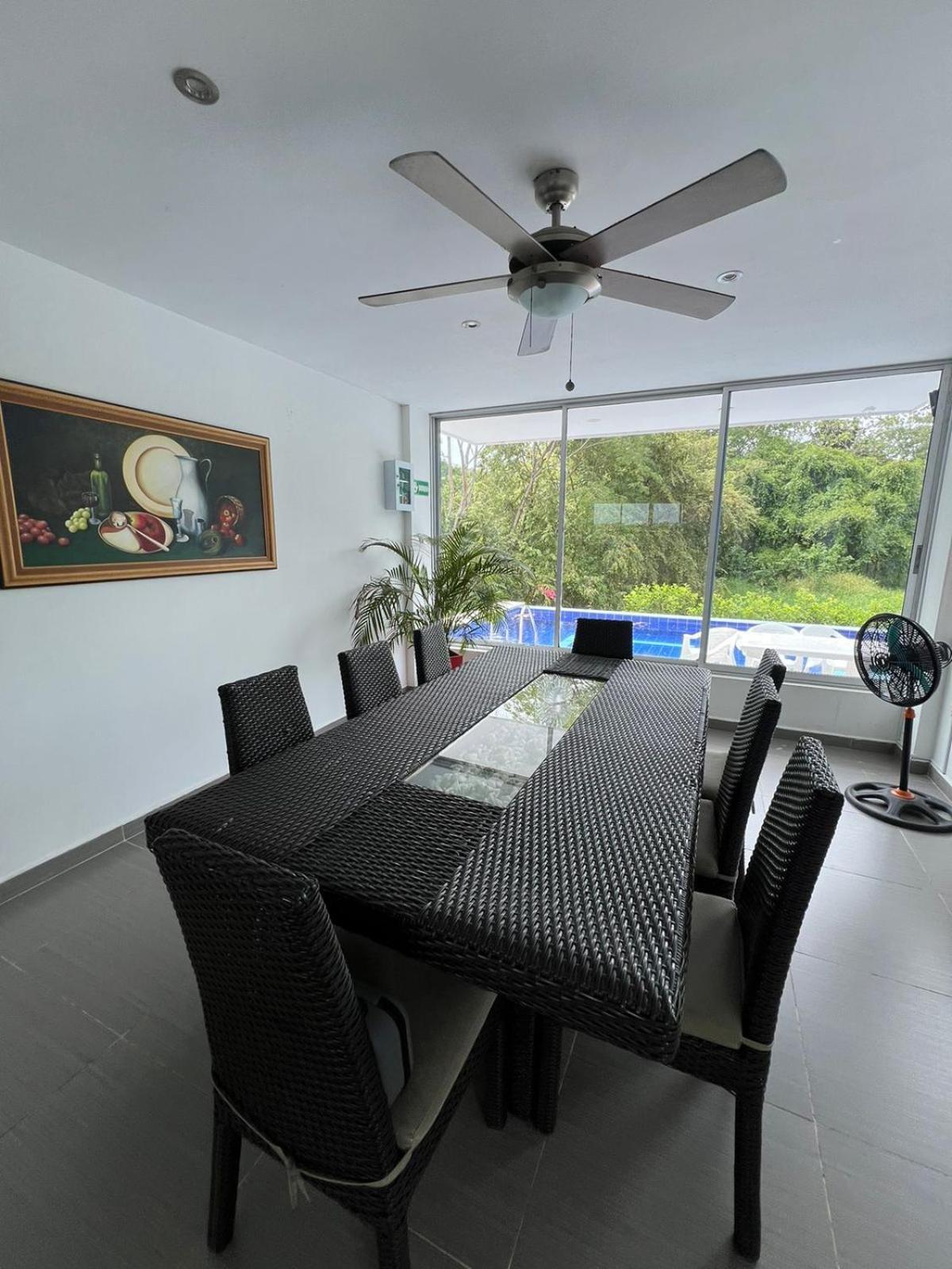 Espectacular casa quinta con piscina privada