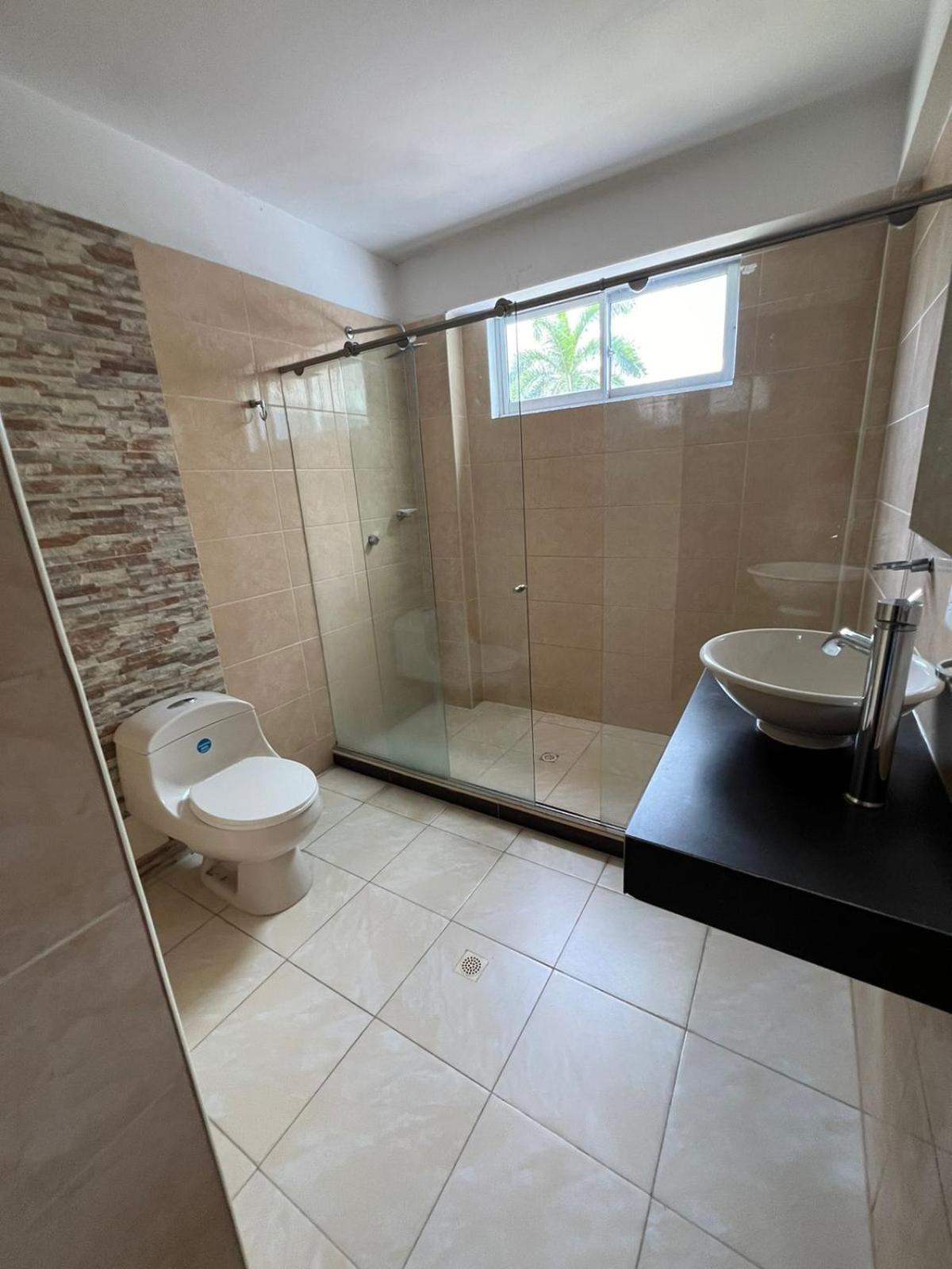 Espectacular casa quinta con piscina privada