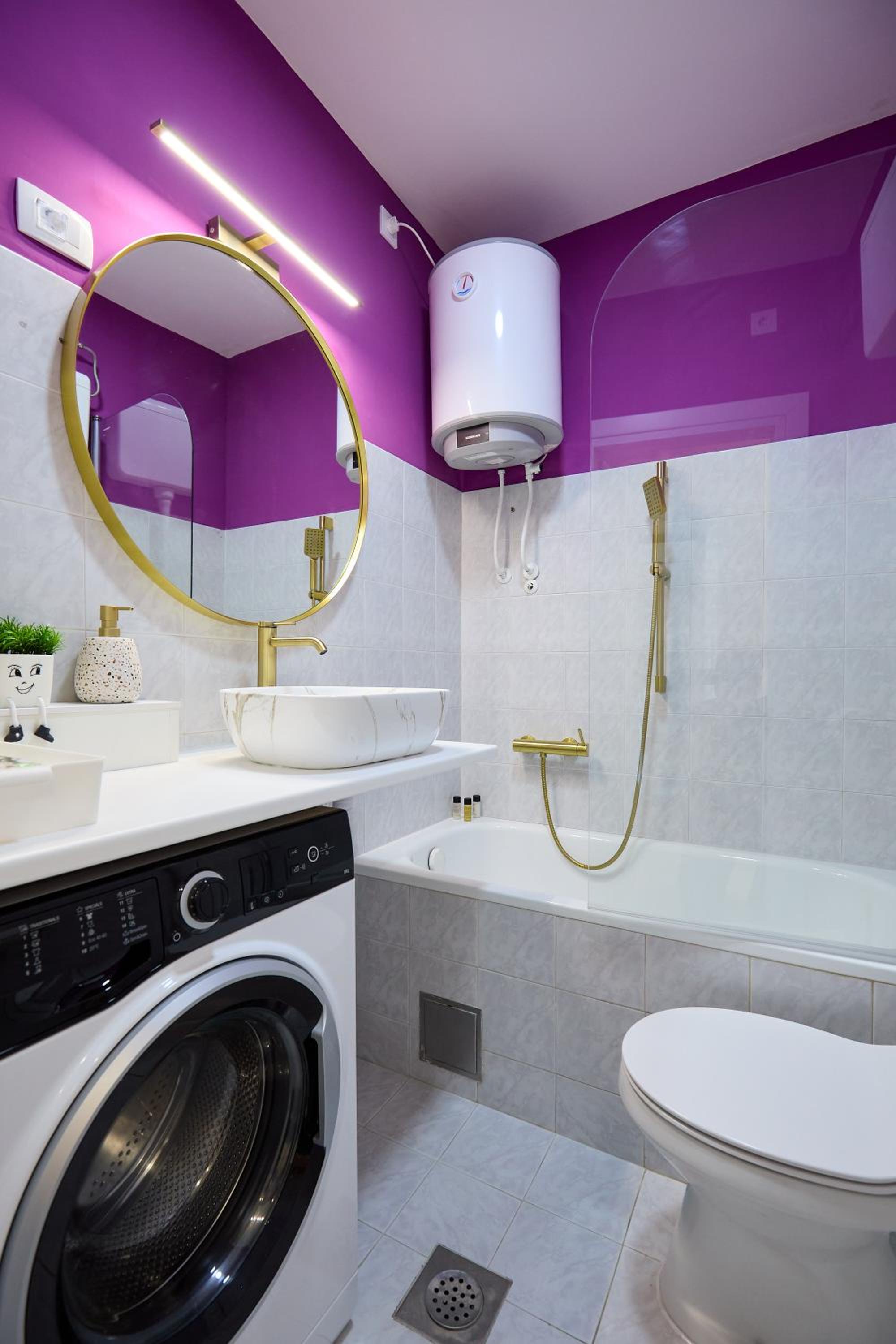 GOLDEN ROSE - walking distance 1 km from old town