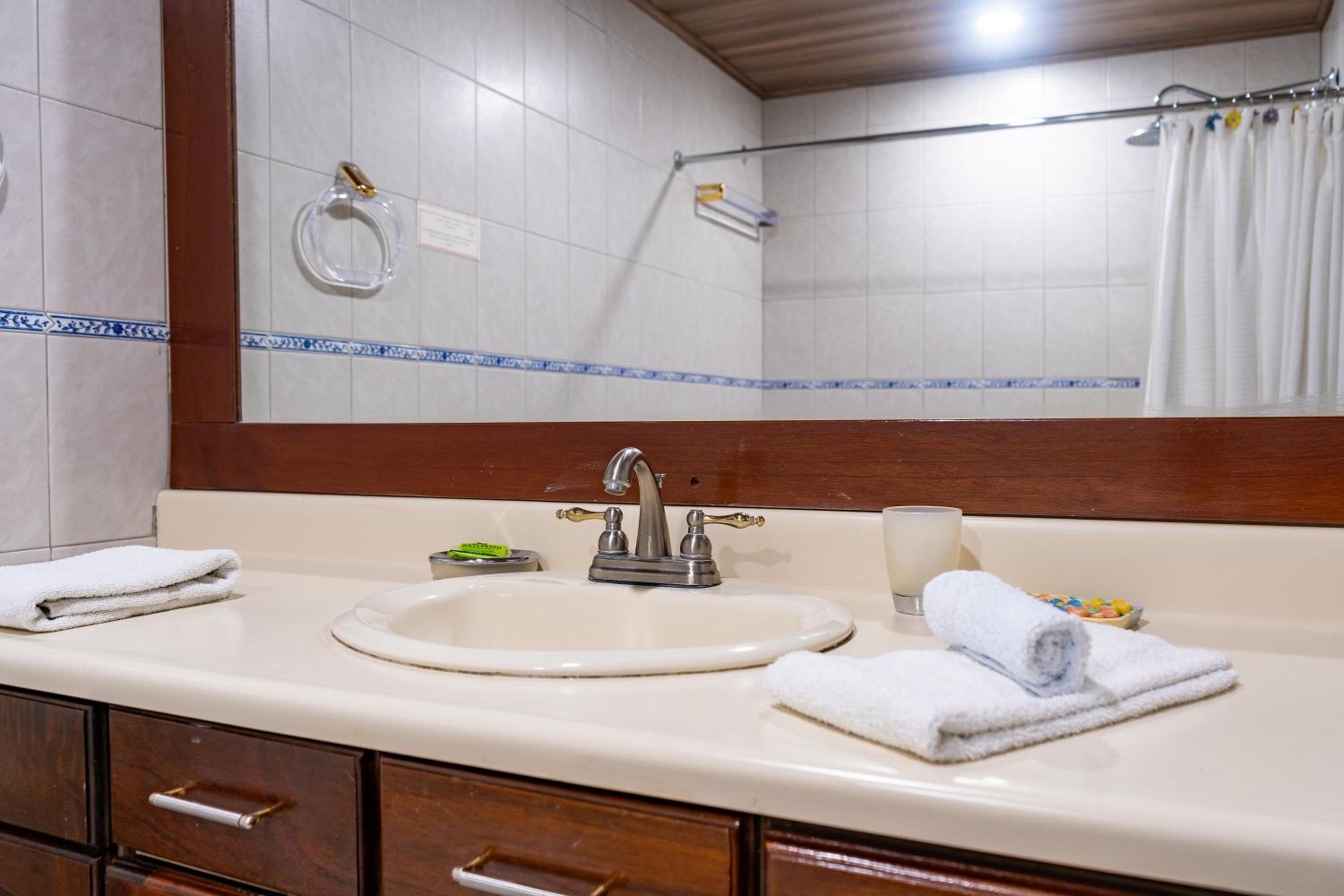 Family 2bd apt near Quepos/Manuel Antonio