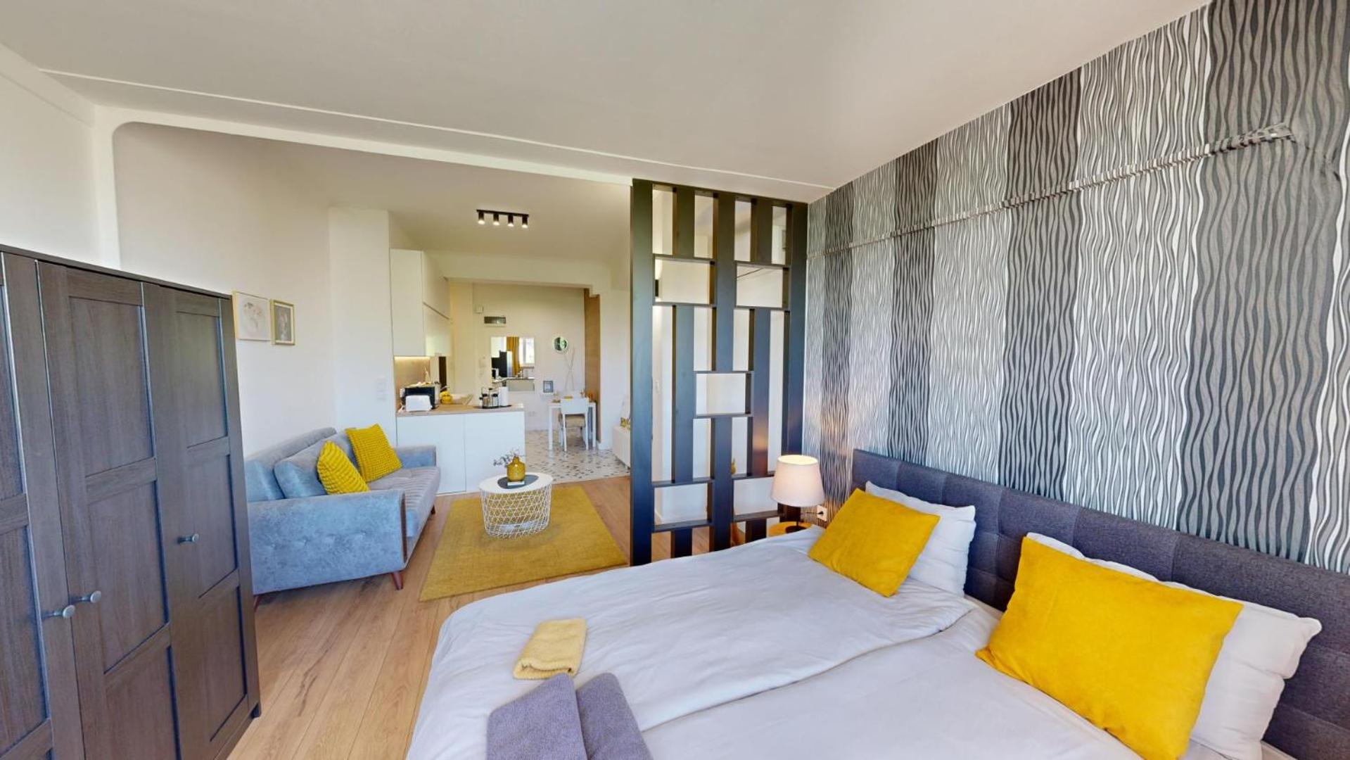 Modern City Stay apartment 4 min walk from Alexander Nevski