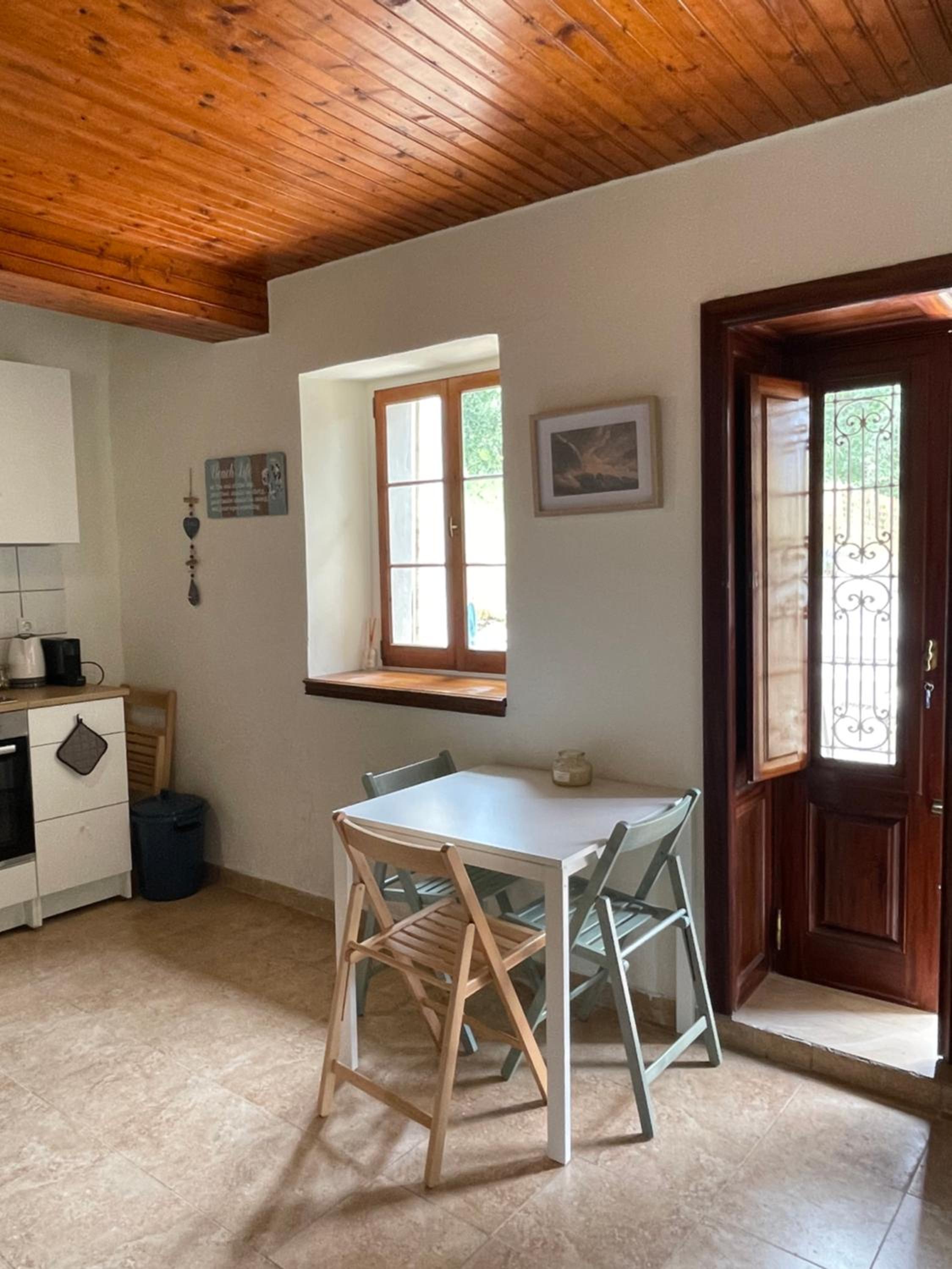 Ariboo holiday stay