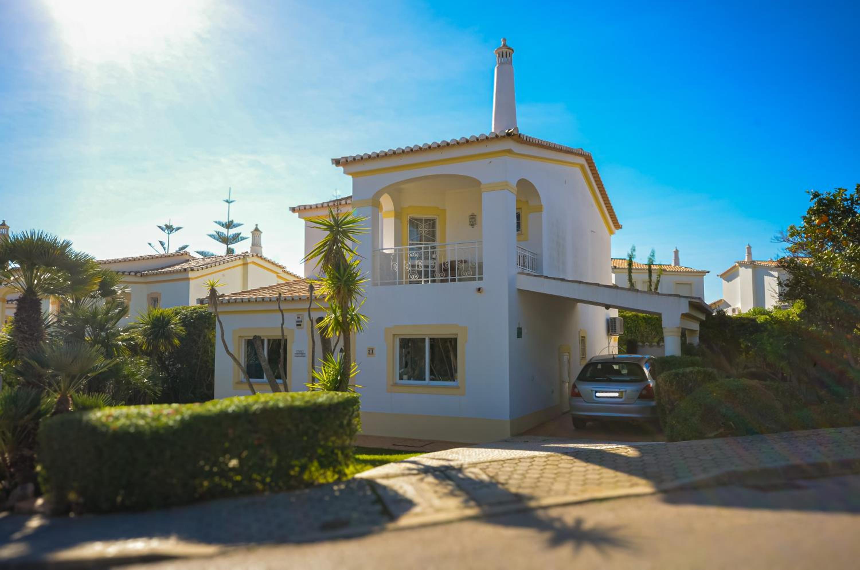 Oasis Parque, Alvor. (AT04) Beautiful 2 Bed Villa with Pool