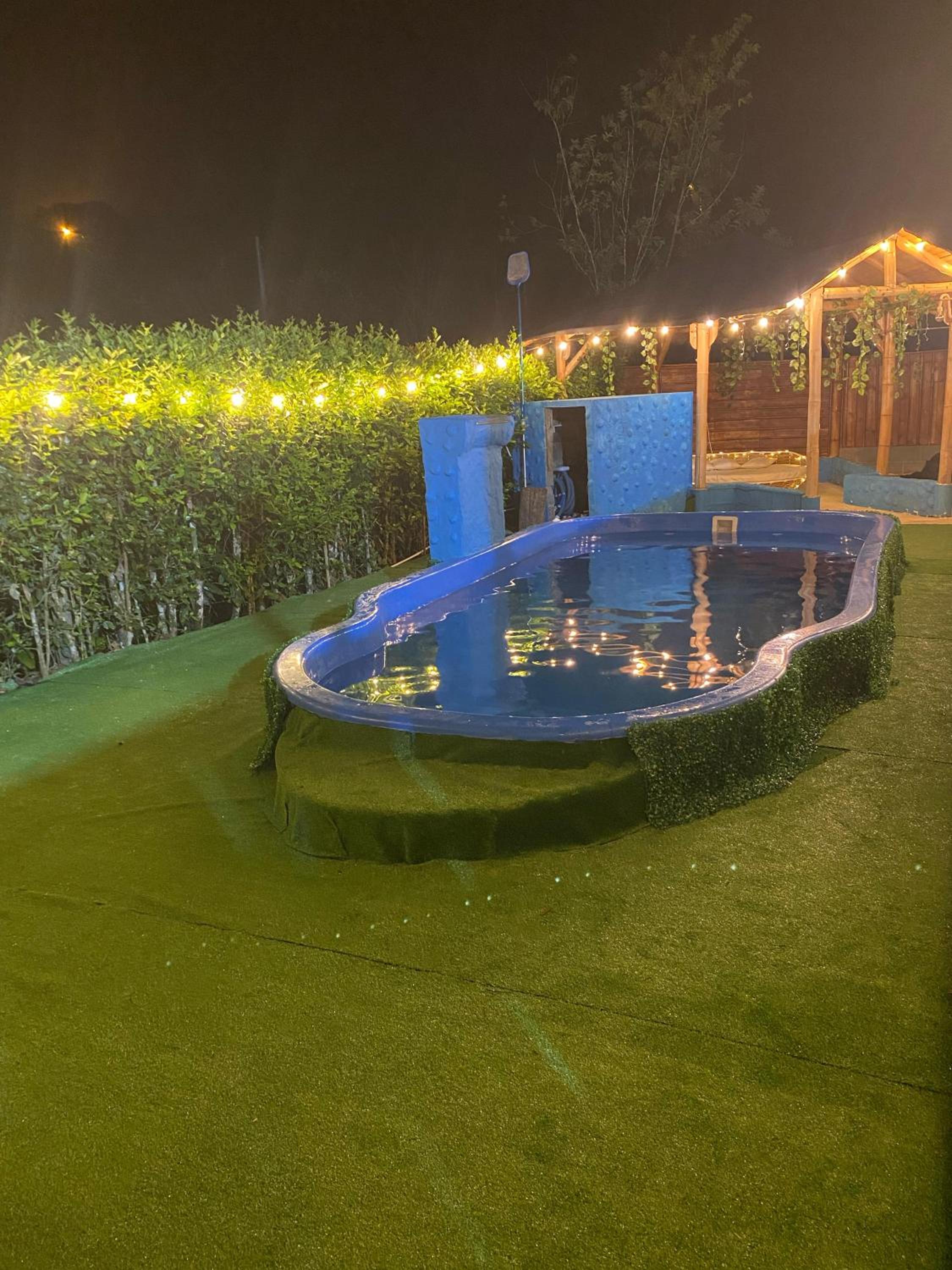 Domos de Glamping con Jacuzzi y Piscina en San Rafael Frente al charco la Cristalina