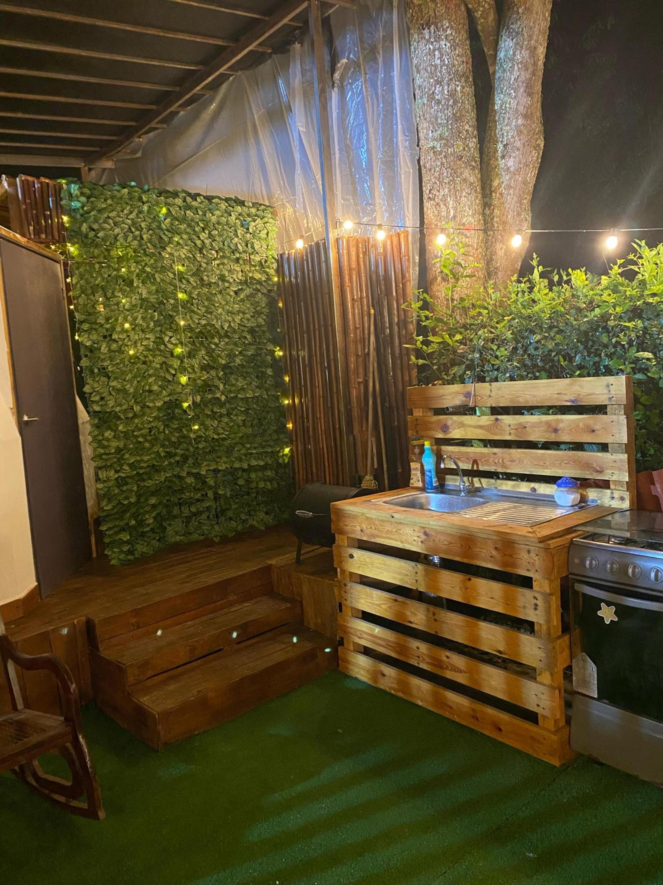 Domos de Glamping con Jacuzzi y Piscina en San Rafael Frente al charco la Cristalina