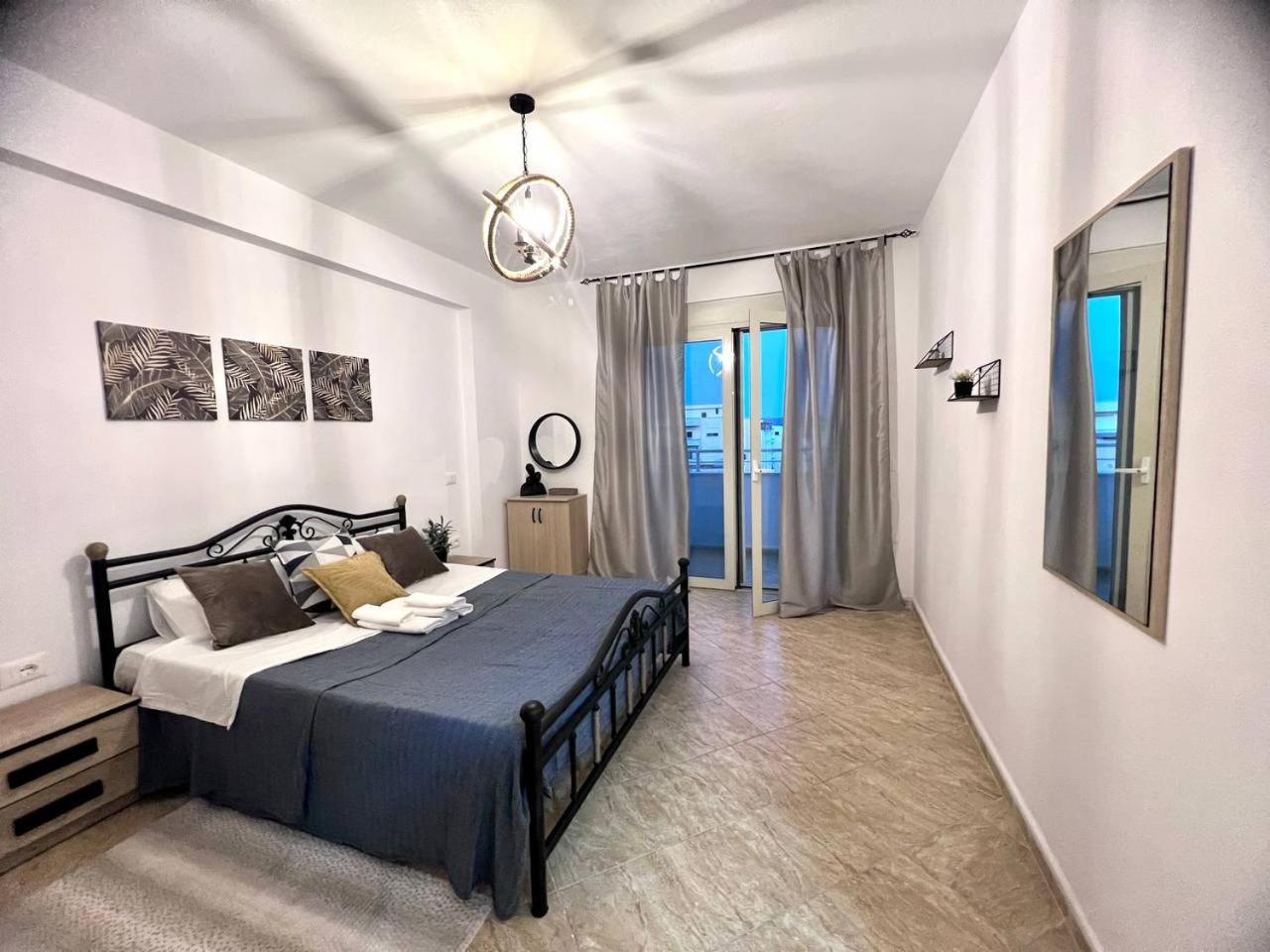 Apartments Honey